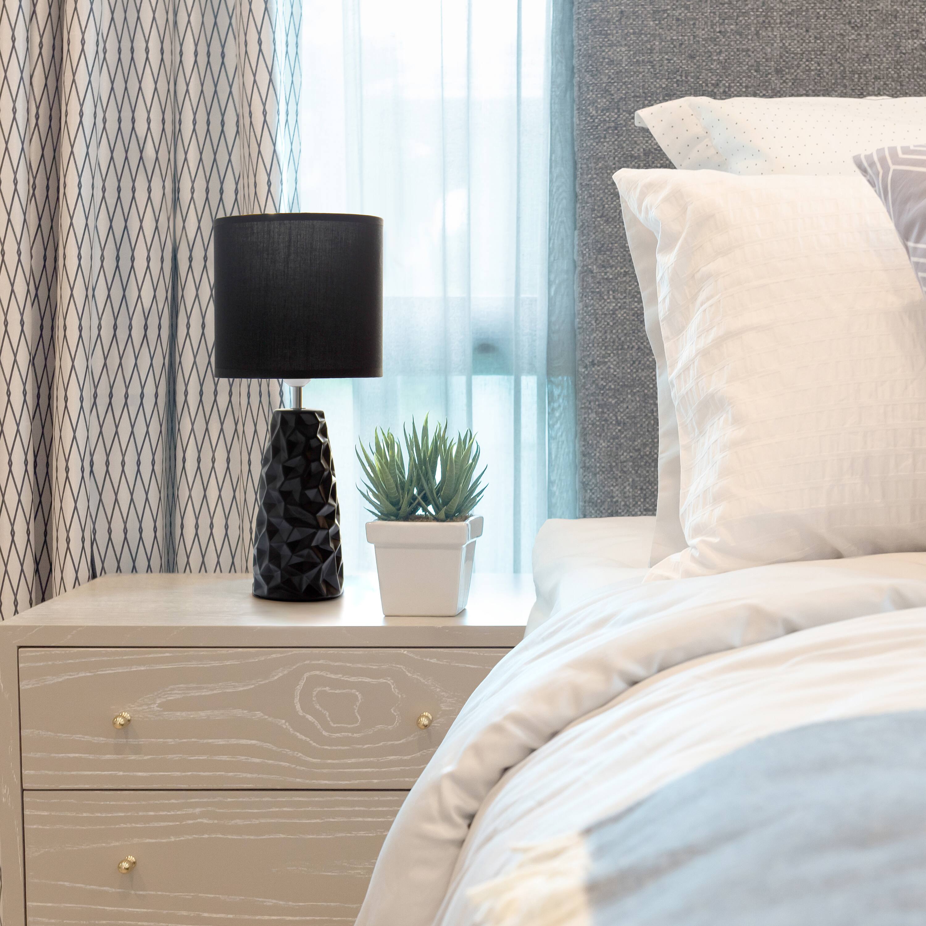 Simple Designs Sculpted Ceramic Table Lamp