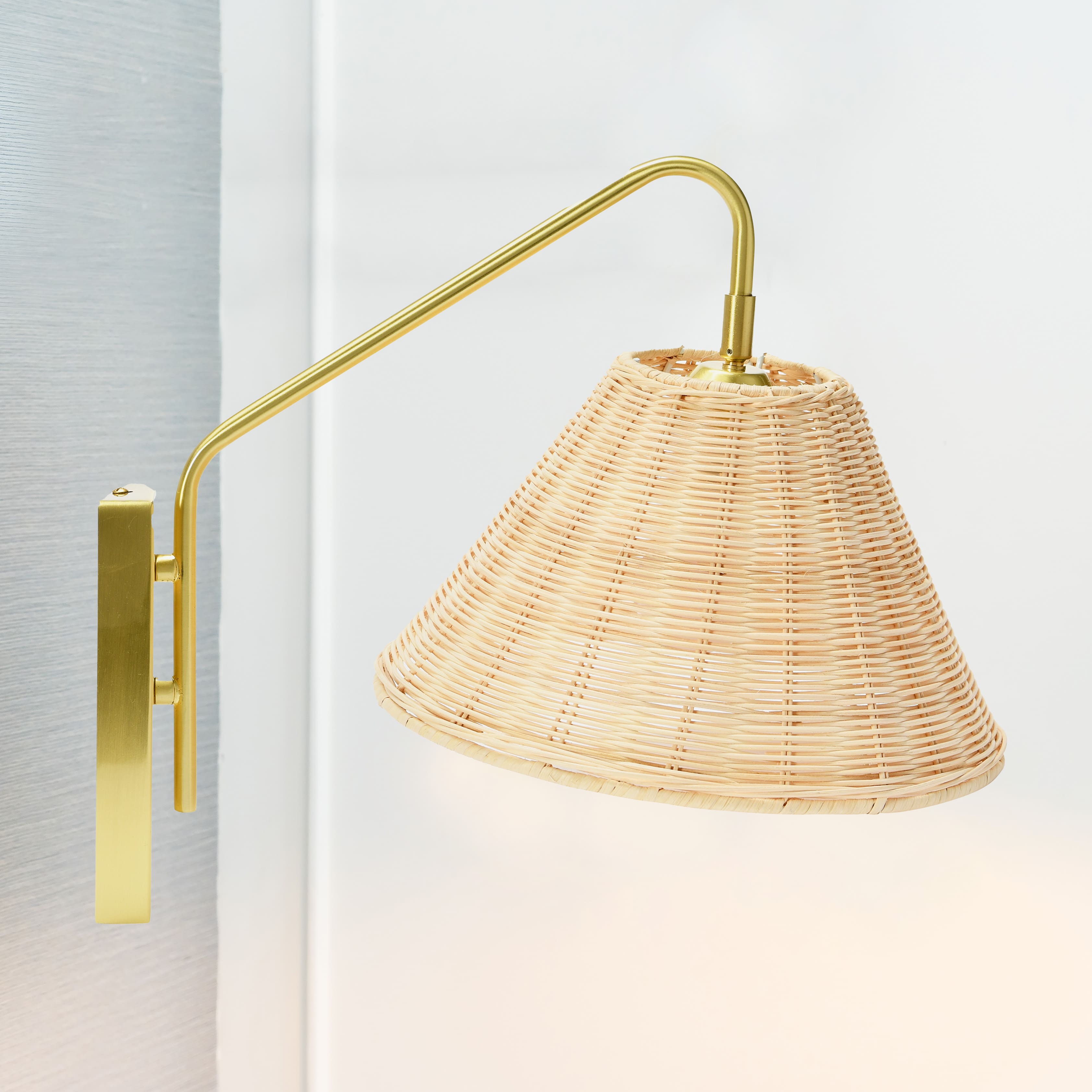 Hello Honey&#xAE; Rattan &#x26; Metal Wall Sconce