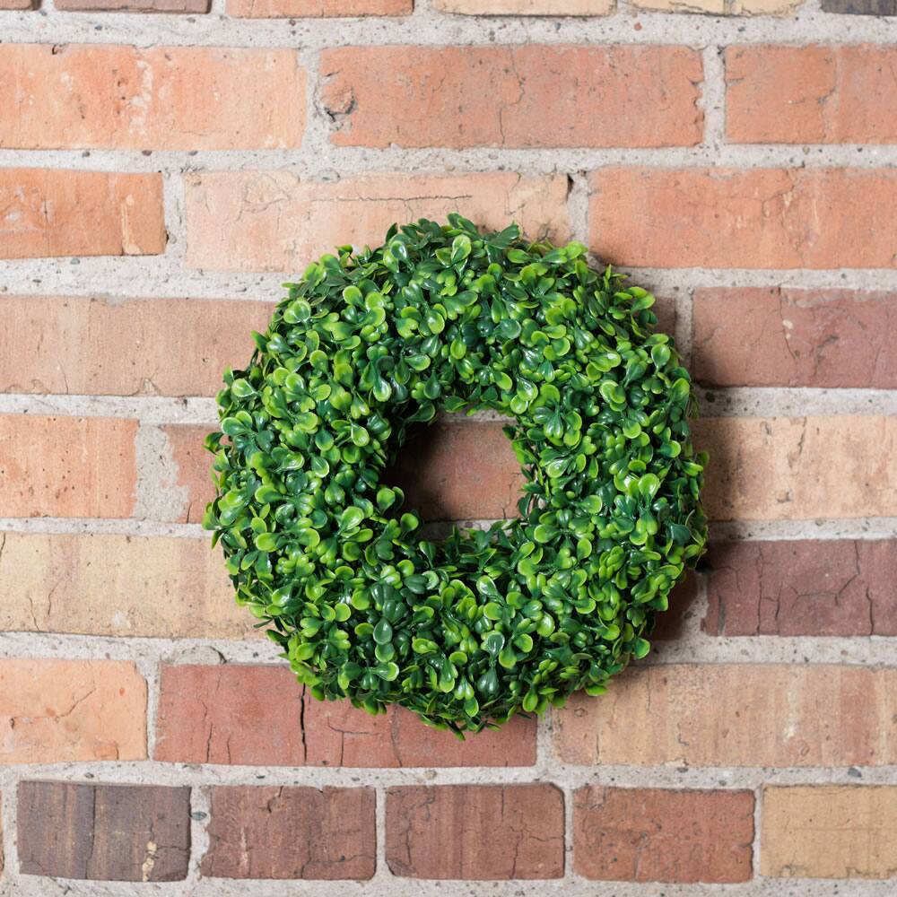 10&#x22; Green Mini Button Leaf Wreath