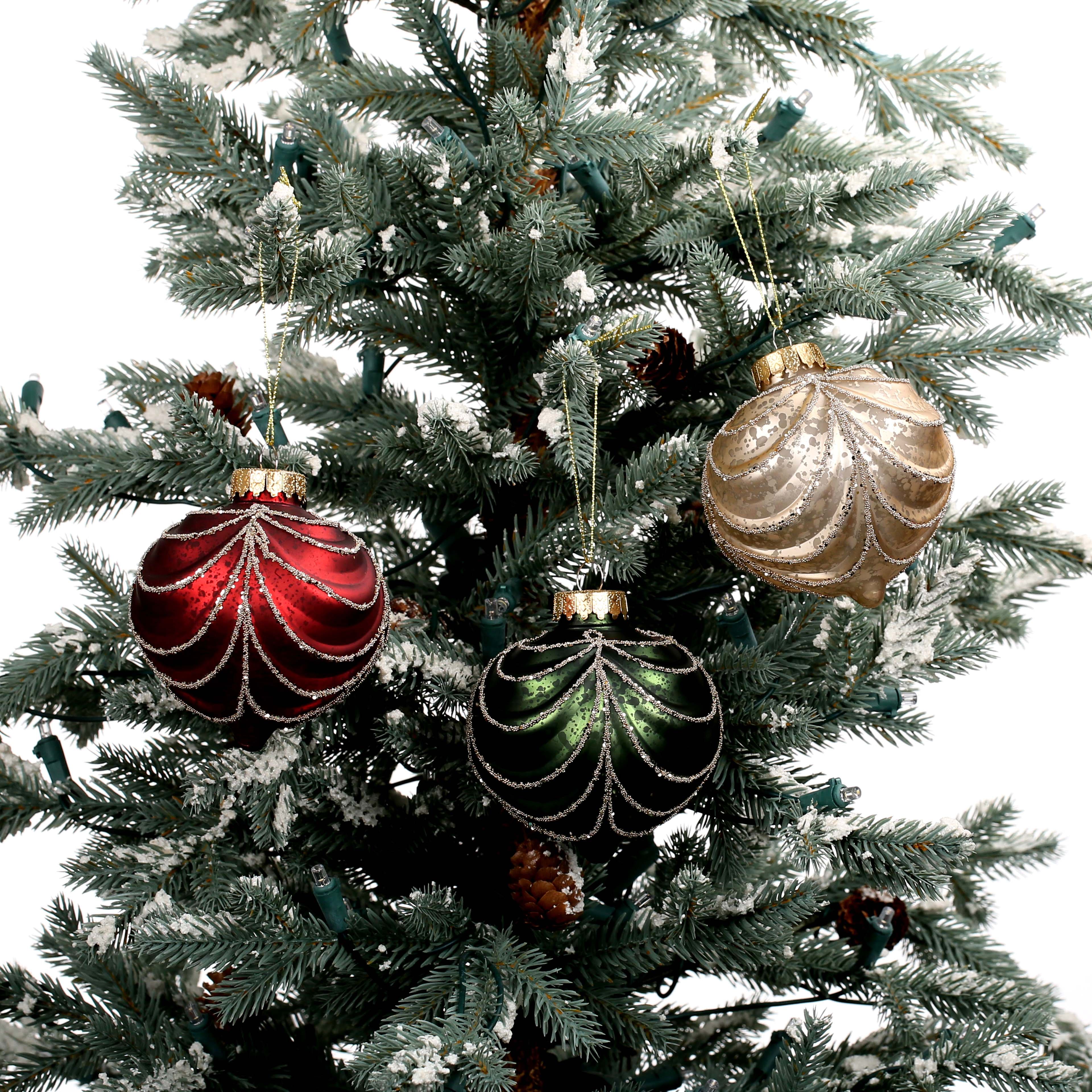 4 Pack 4&#x22; Scalloped Onion Shatterproof Ornaments by Ashland&#xAE;