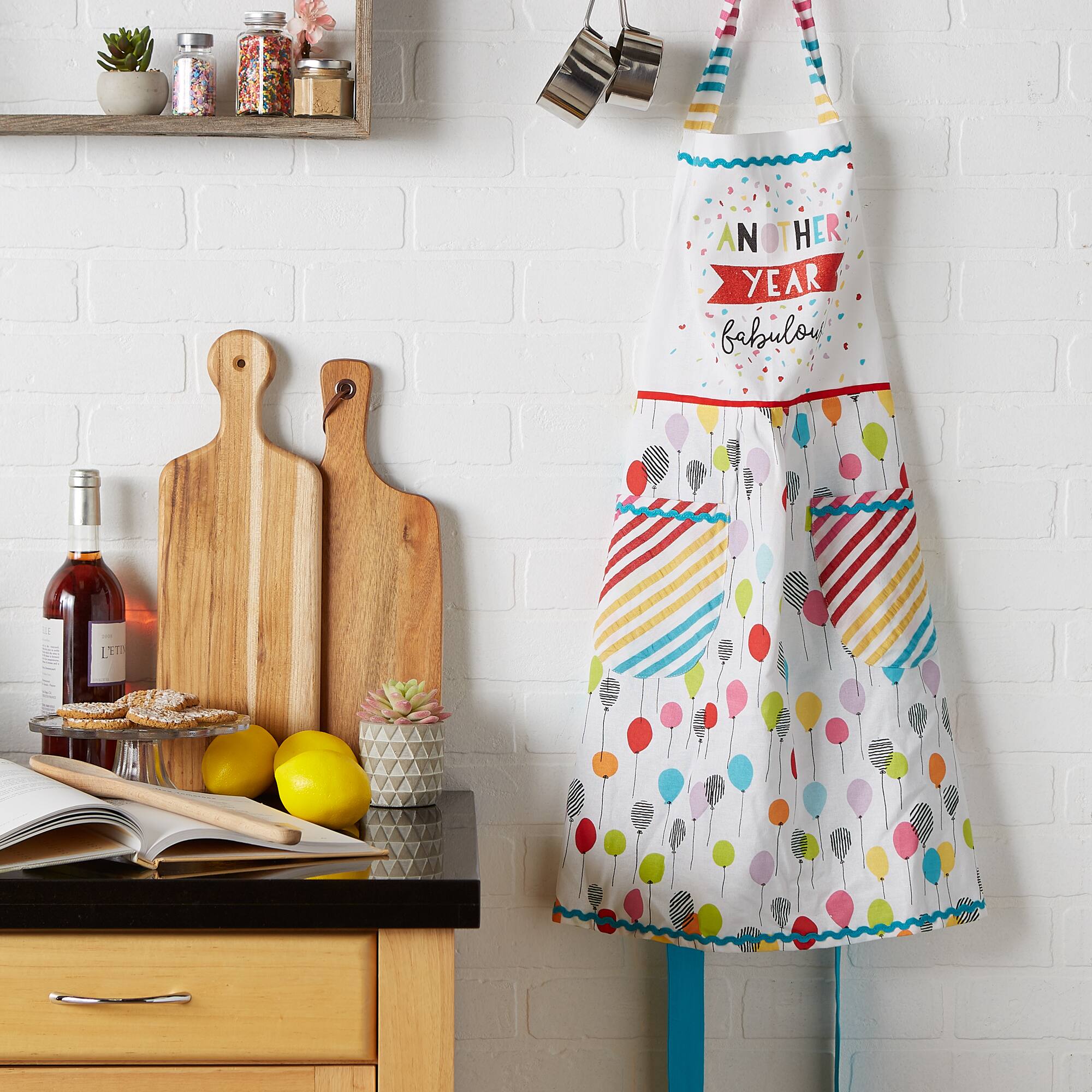 DII&#xAE; Another Year Printed Apron