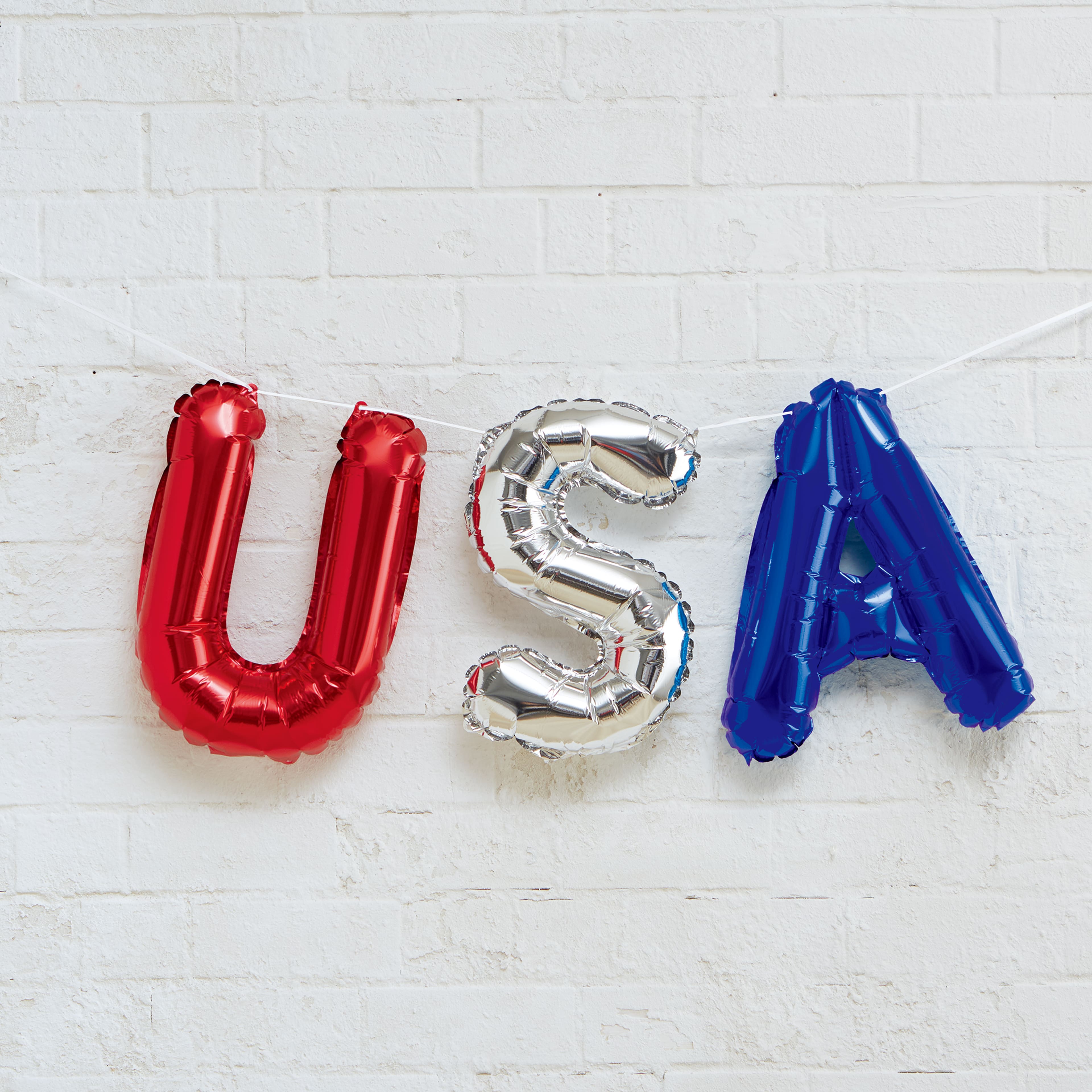 Patriotic USA Foil Balloon D&#xE9;cor by Celebrate It&#x2122;