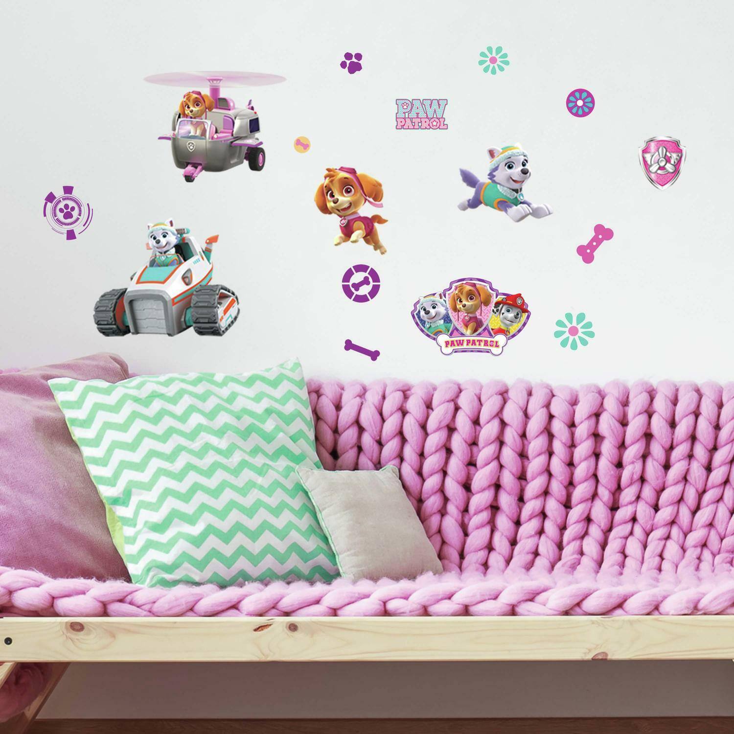 Wall sticker Paw Patrol - Skye