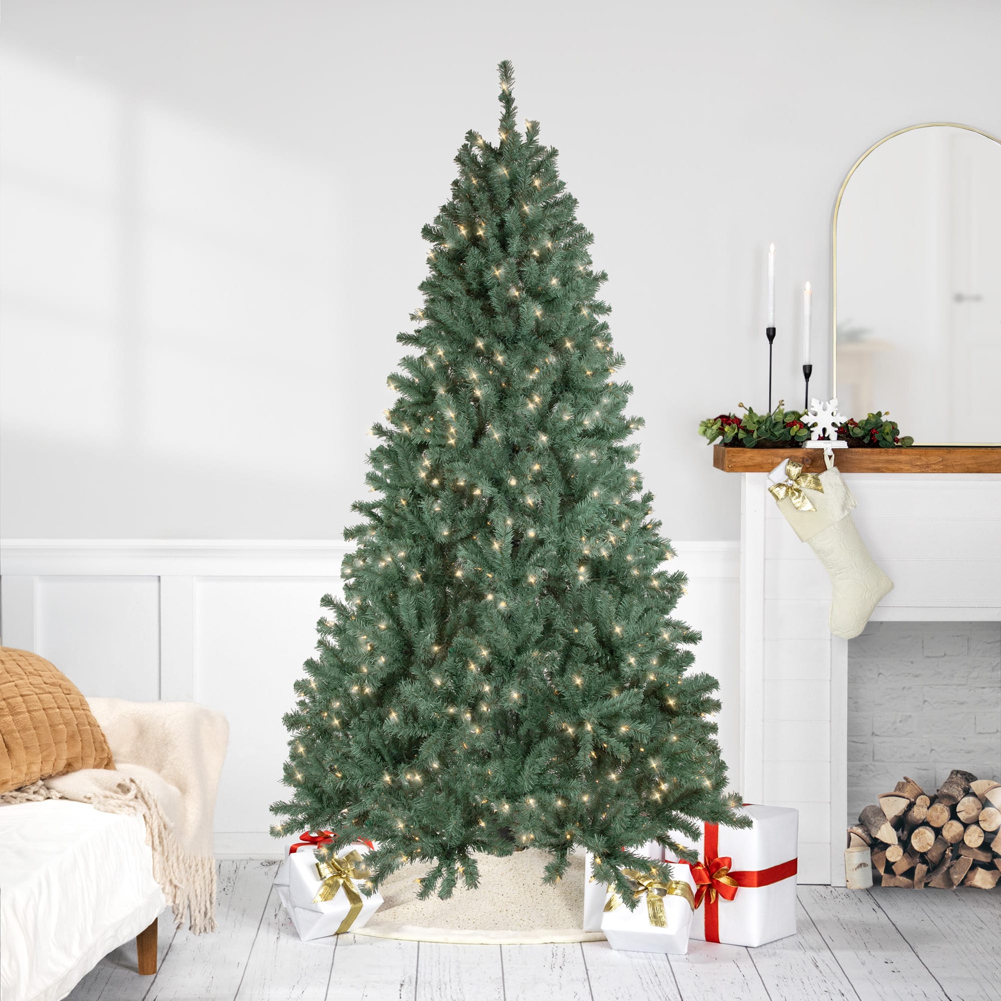 7.5ft. Pre-Lit Colorado Blue Spruce Artificial Christmas Tree, Clear Lights