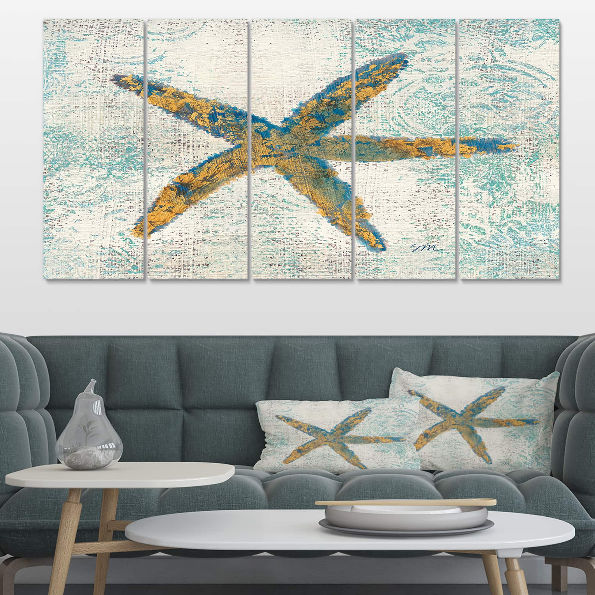 Designart - Coastal Pastel seashells III - Vintage Nautical Canvas Art 