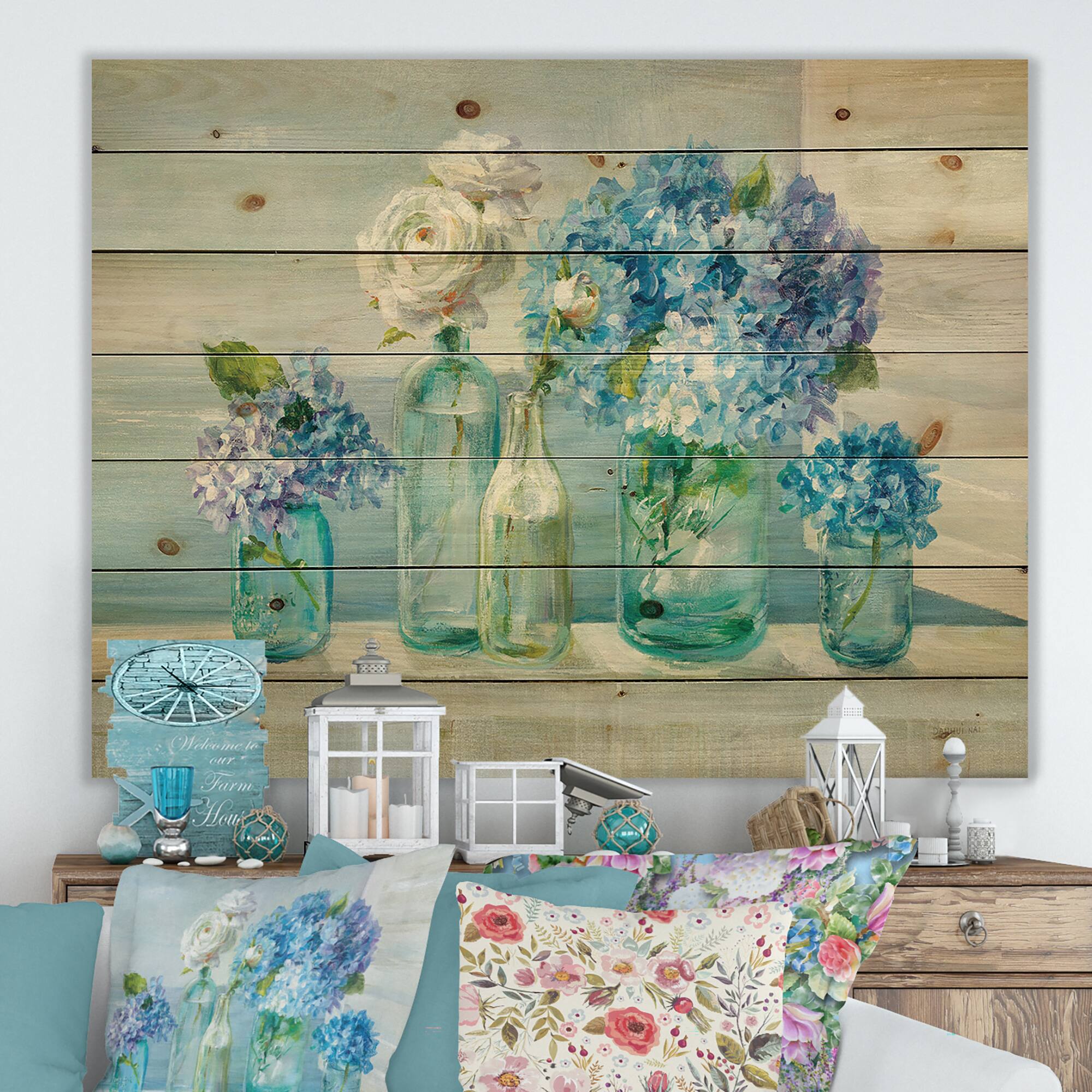Designart - Coastl Flowers Bouquets - Nautical &#x26; Coastal Print on Natural Pine Wood
