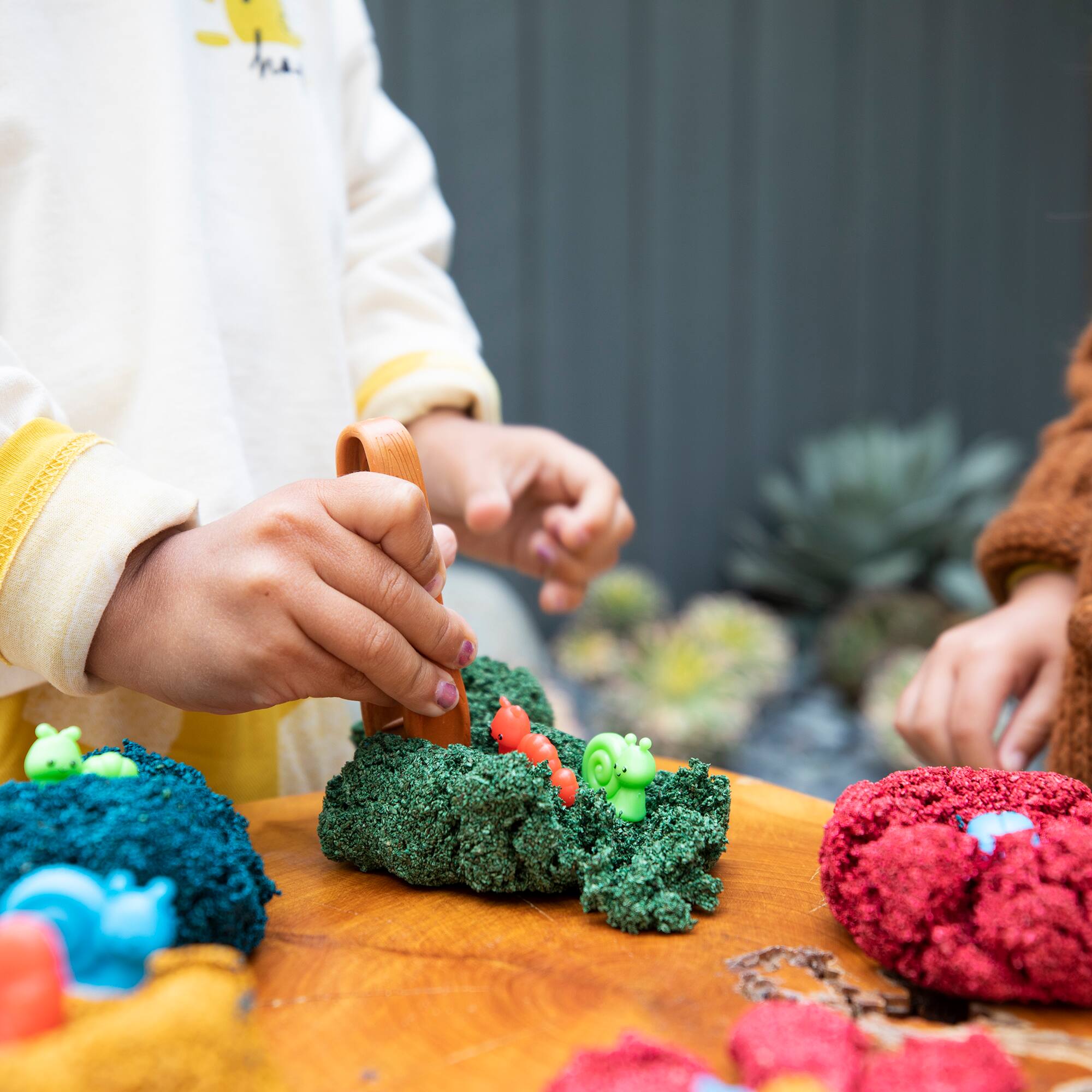 Educational Insights Playfoam Naturals Hide & Seek Sensory Set