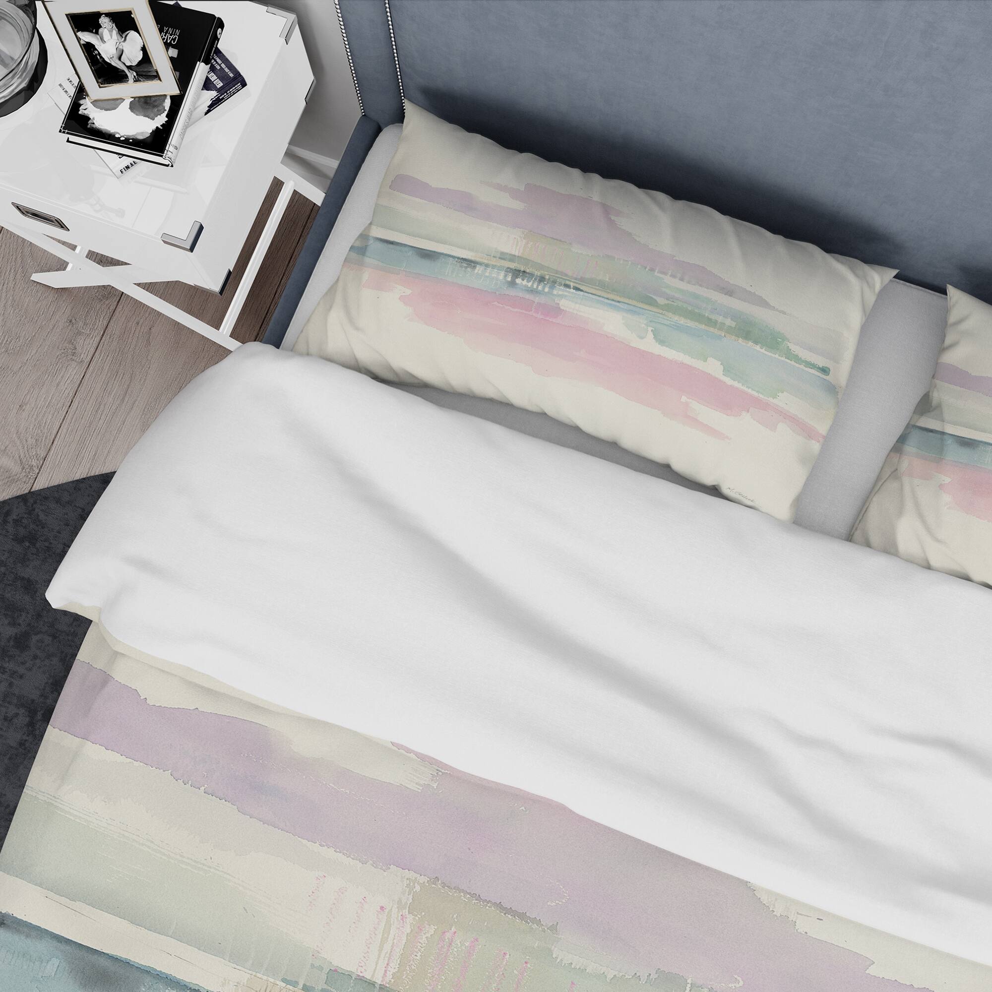 Designart &#x27;Pink Lifting Fog&#x27; Geometric Bedding Set - Duvet Cover &#x26; Shams