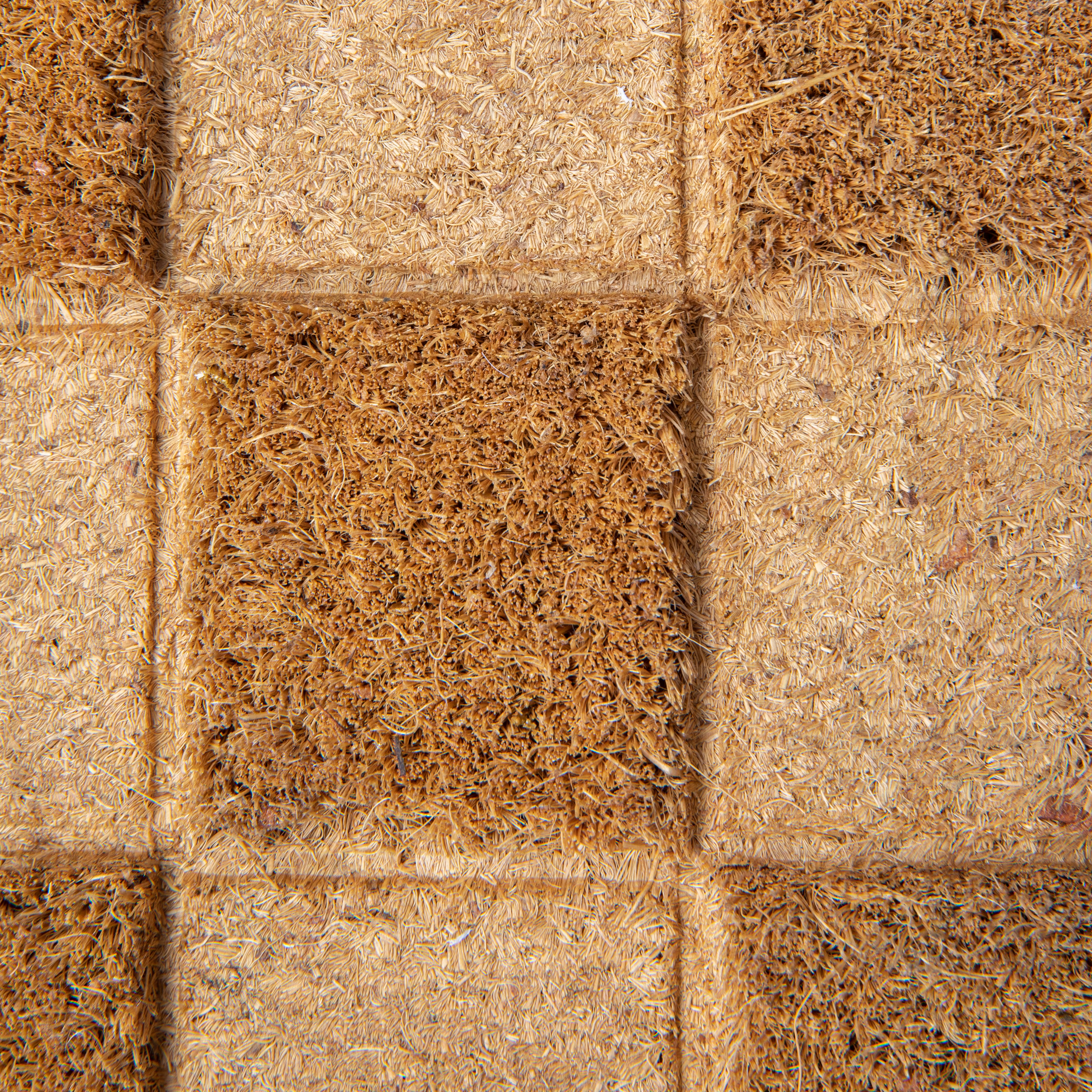 Natural Checkerboard Print Engraved Coir Doormat