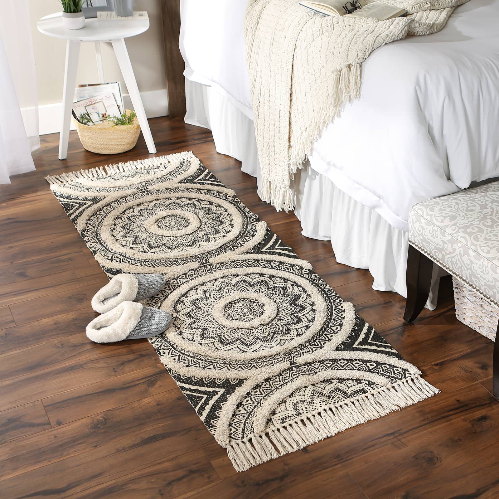 DII® Hand-Loomed Medallion Runner Rug
