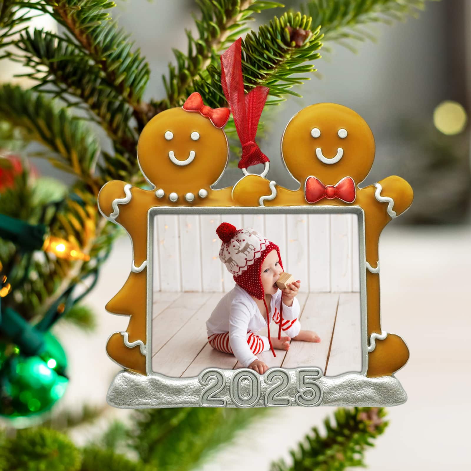 1.75&#x22; x 2.25&#x22; Gingerbread Friends 2025 Metal Ornament Frame by Studio D&#xE9;cor&#xAE;