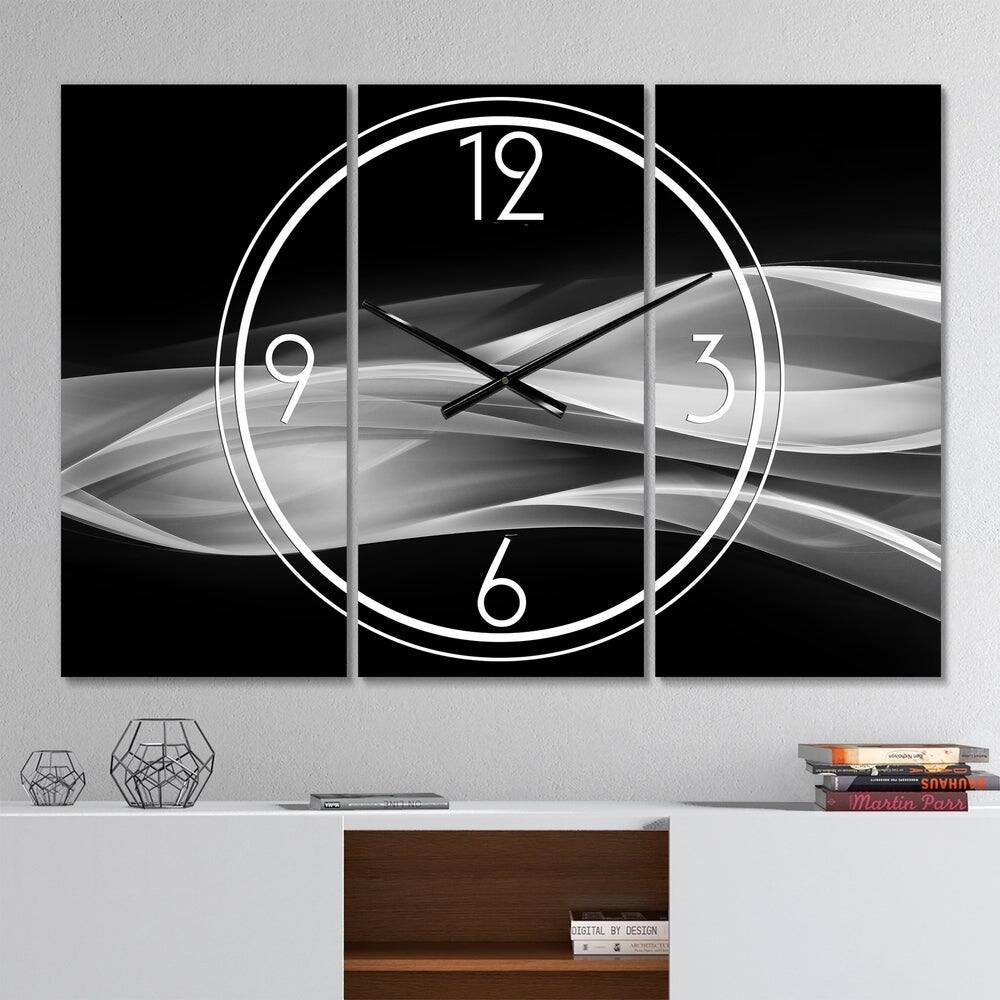 Designart Glittering Silver Pattern Modern 3 Panel Wall Clock