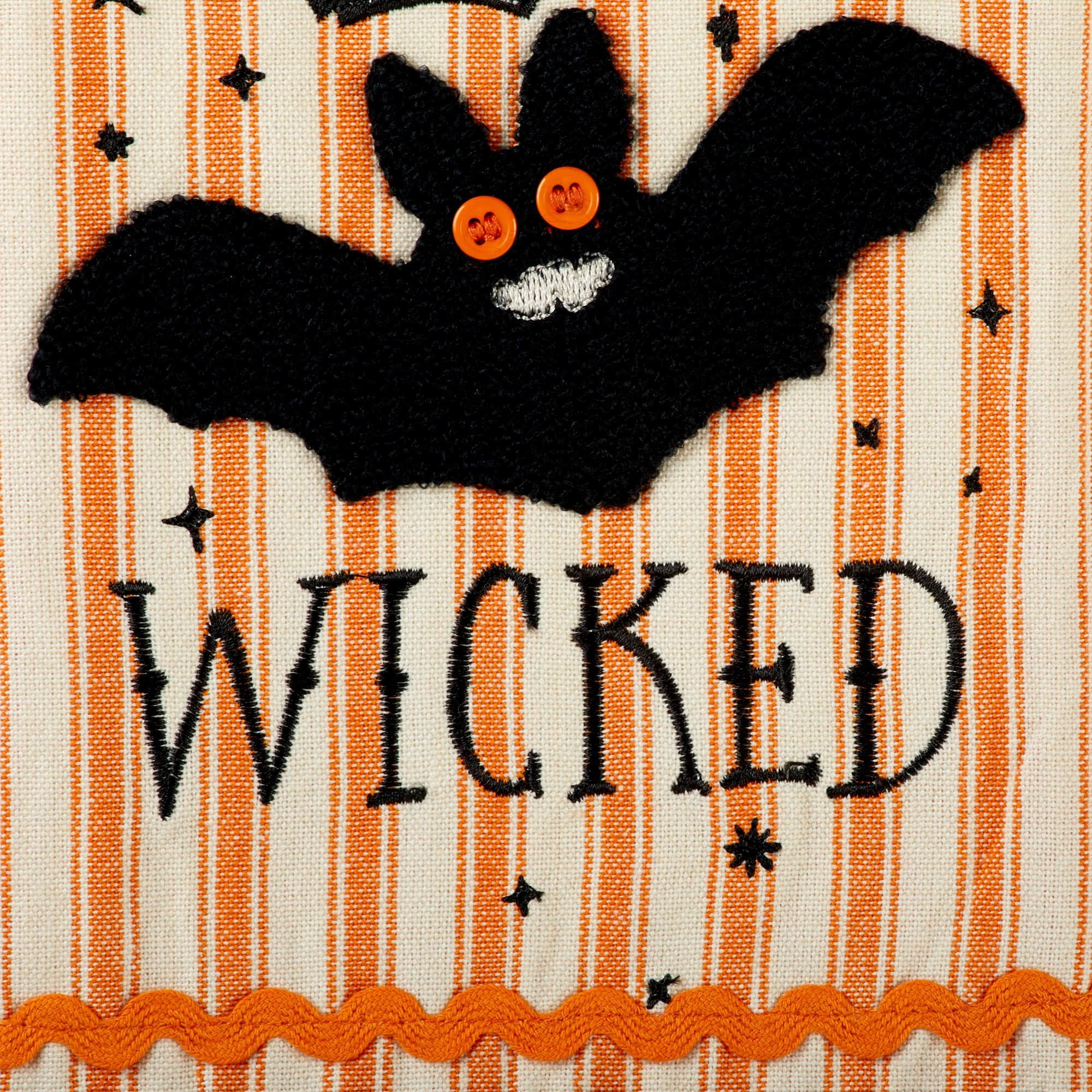 DII&#xAE; Embellished Halloween Happy Haunting Wicked Treats Dishtowels Set