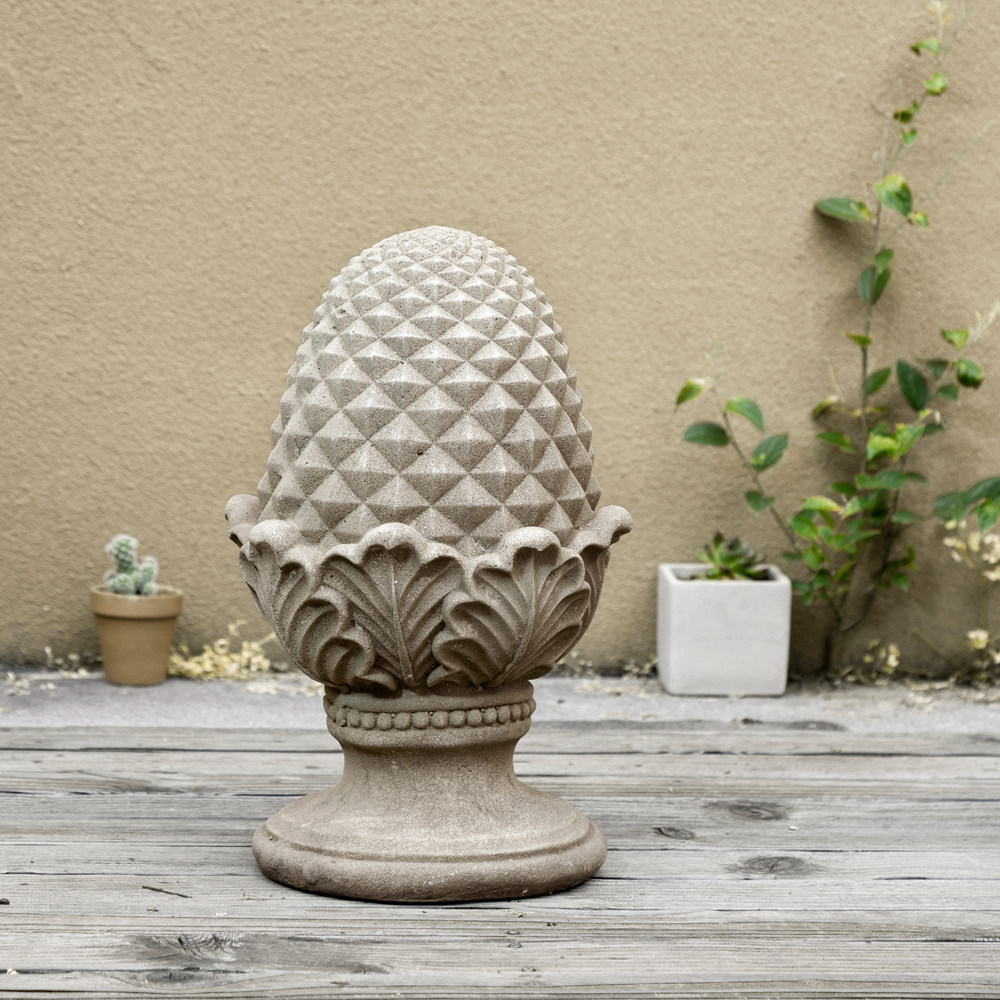 Glitzhome&#xAE; 16.5&#x22; Artichoke Garden Statue