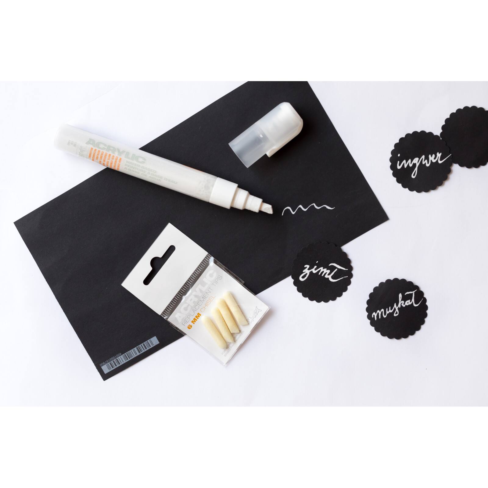 Montana Fine Acrylic Marker