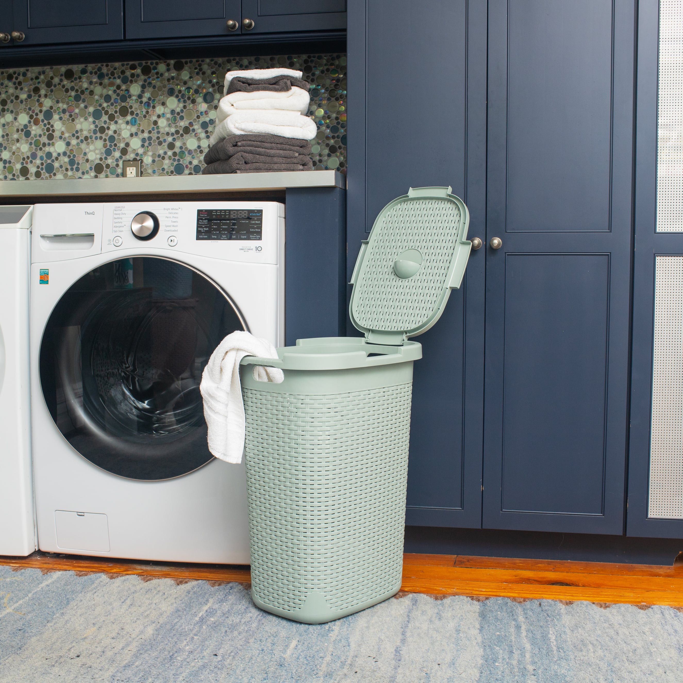 Mind Reader 60L Hamper Laundry Basket with Cutout Handles, Mint