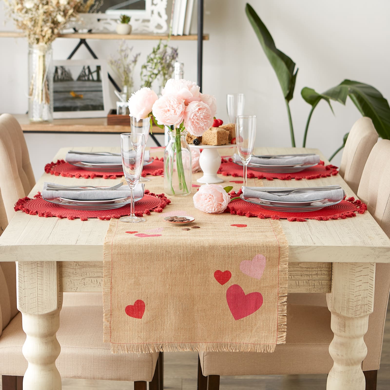 DII&#xAE; 74&#x22; Hearts Printed Jute Table Runner