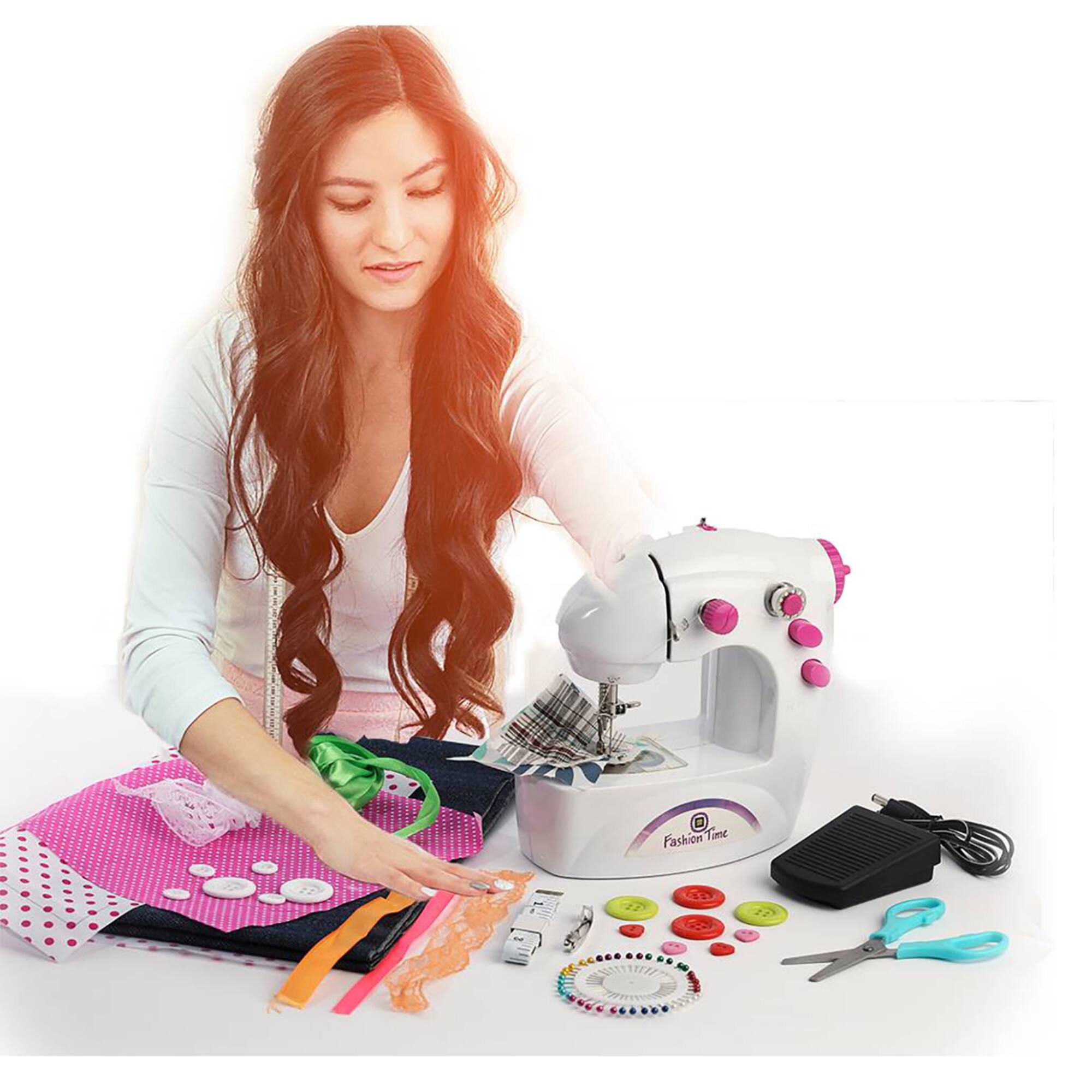 Amav Toys The Little Seamstress Sewing Machine