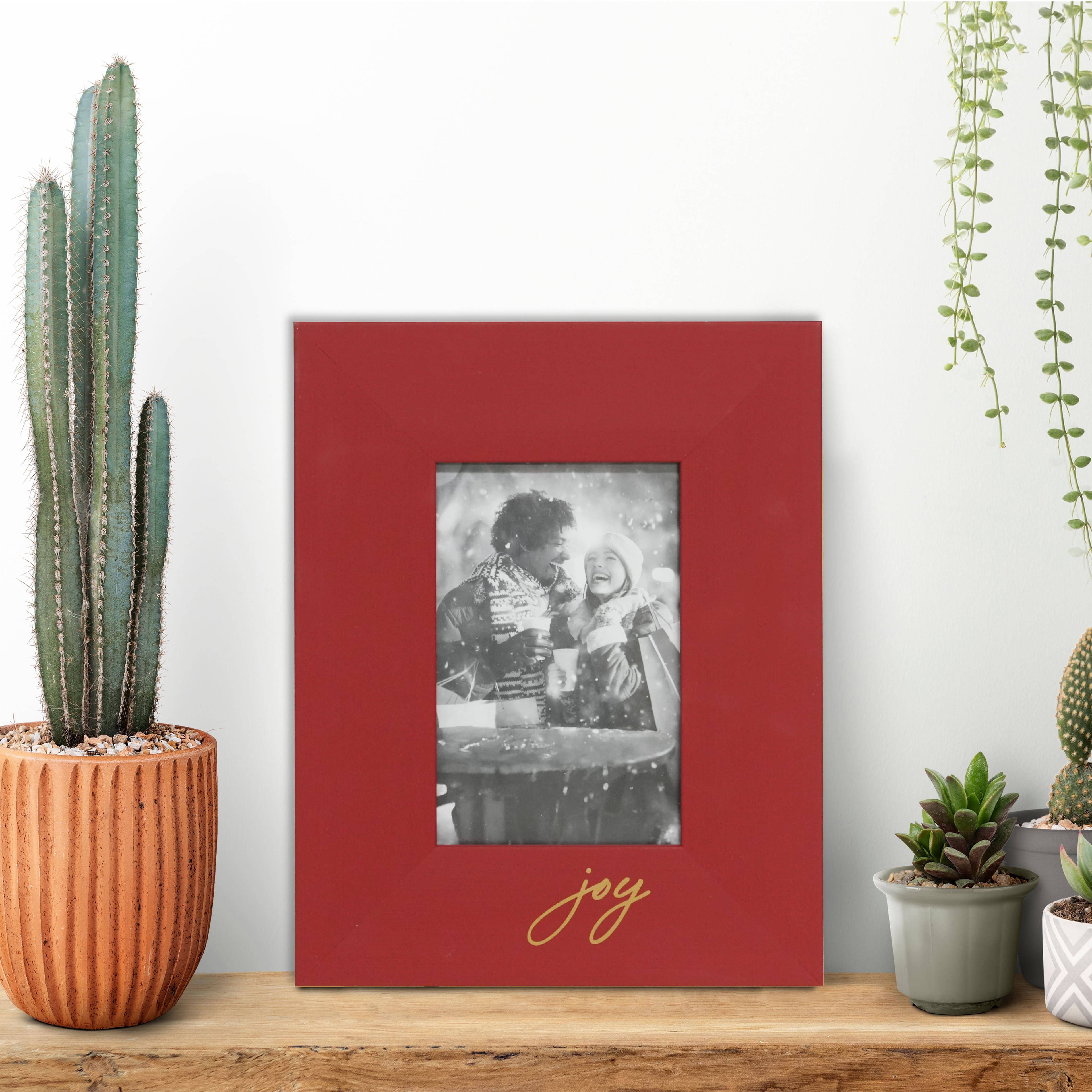 4&#x22; x 6&#x22; Red Joy Frame by Studio D&#xE9;cor&#xAE;