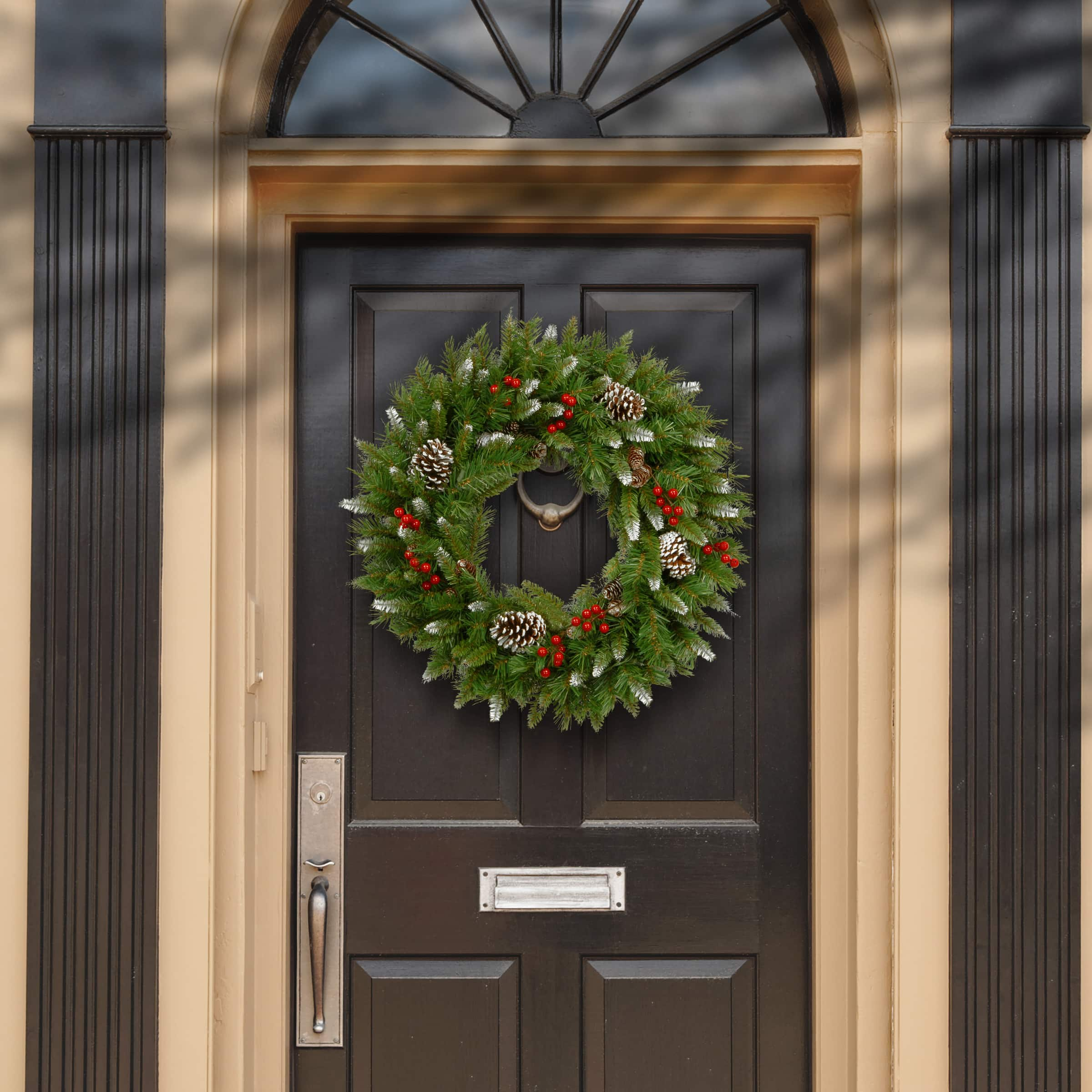 24&#x22; Frosted Berry Wreath