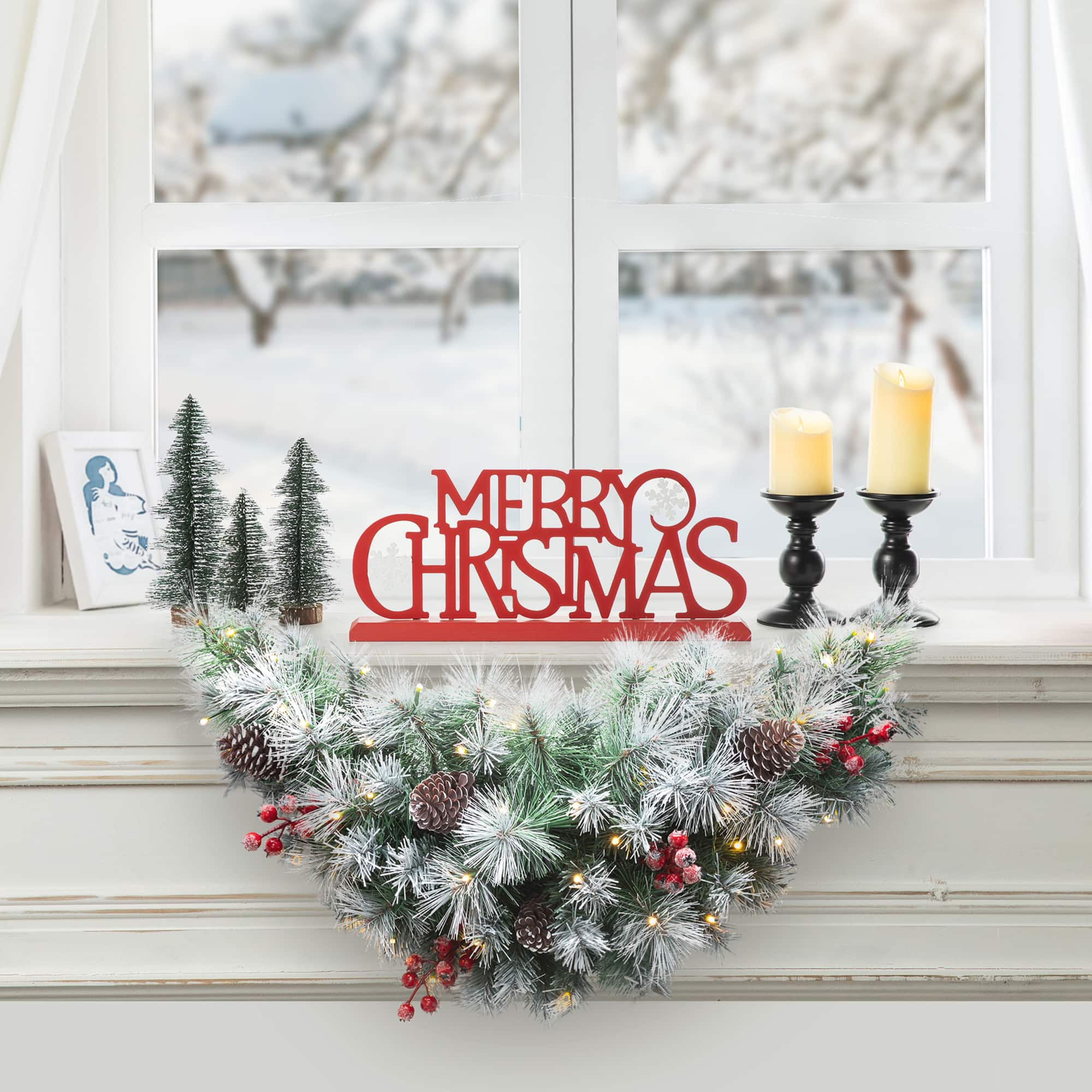 Glitzhome&#xAE; 3ft, Pre-Lit Pinecones &#x26; Berries Artificial Christmas Swag