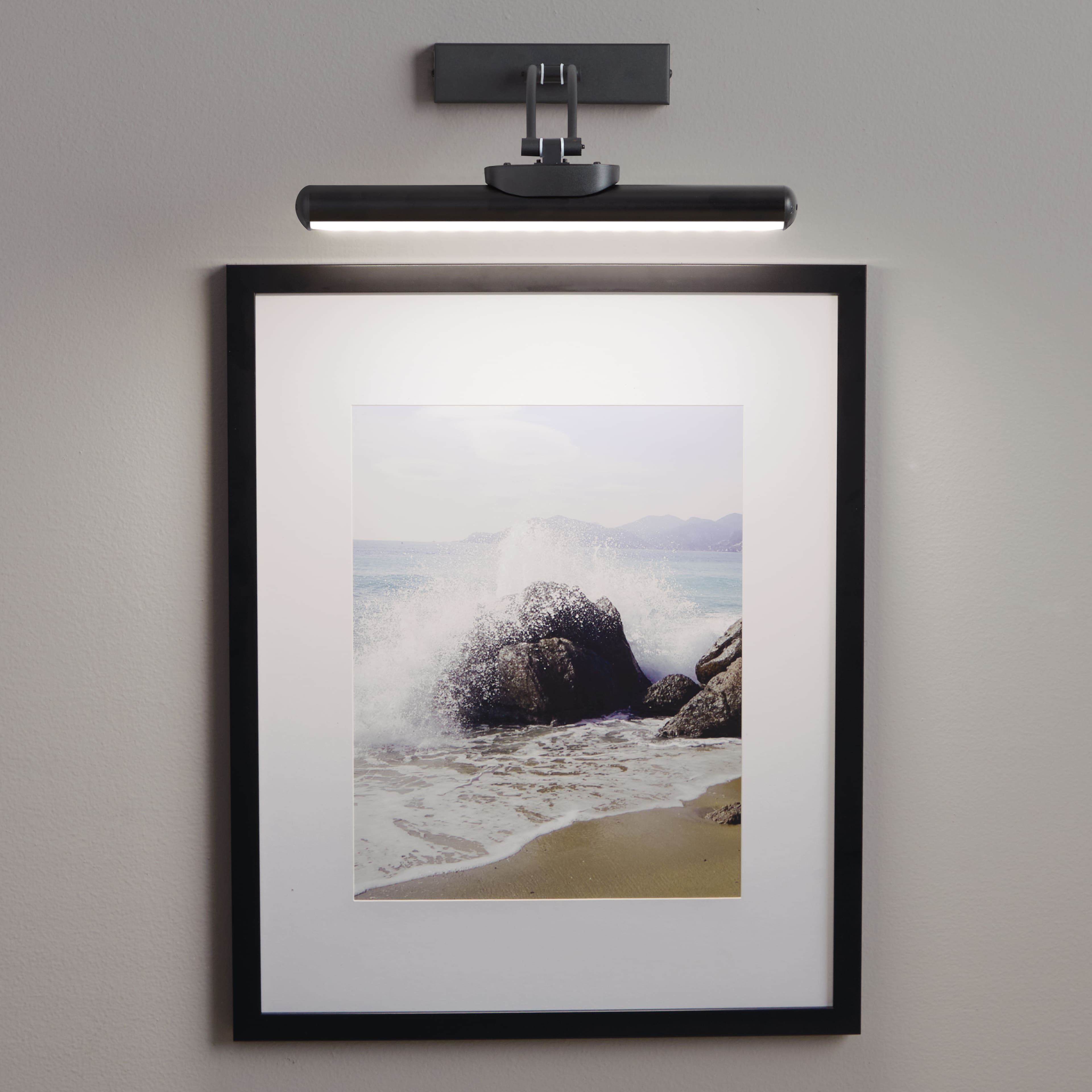 Rechargeable LED Wall-Mounted Gallery Light by Studio Décor