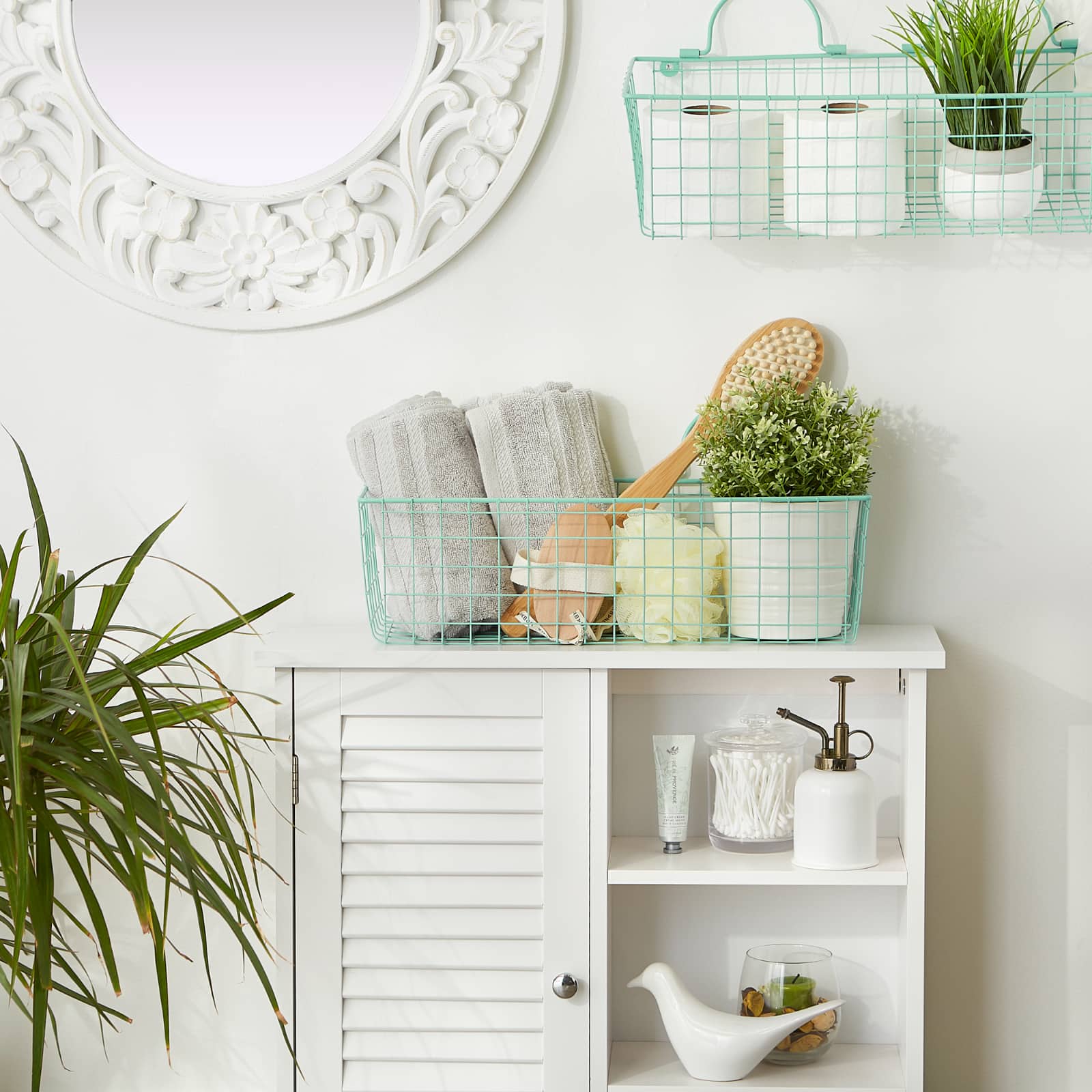 DII&#xAE; Medium Wire Wall Baskets, 2ct.