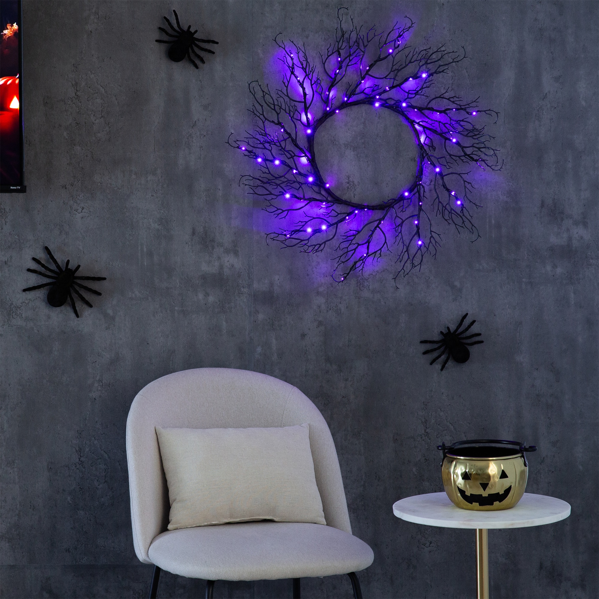 23&#x22; Pre-Lit Halloween Black Wreath