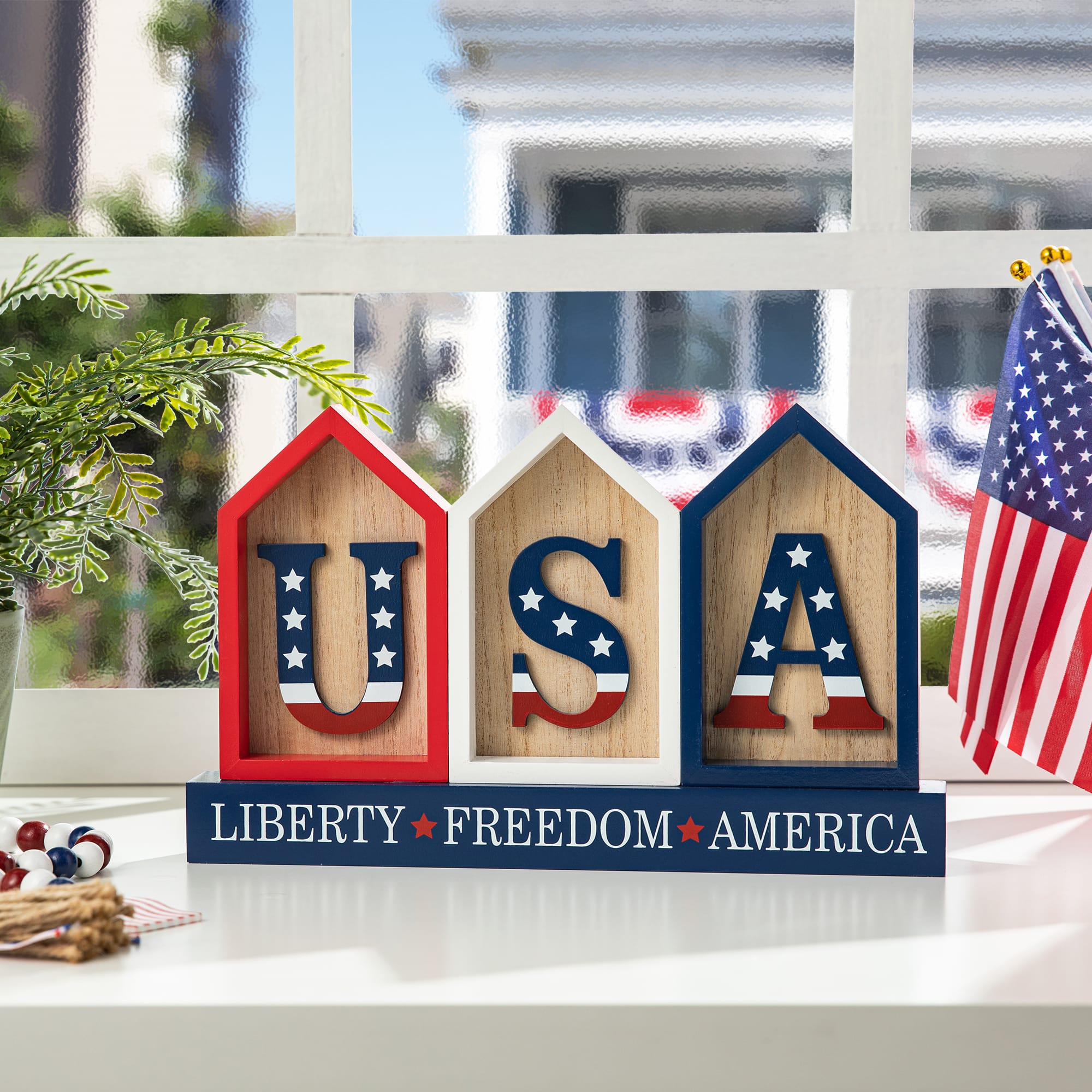 Glitzhome&#xAE; 13&#x22; Liberty, Freedom, America House-Shaped Tabletop D&#xE9;cor