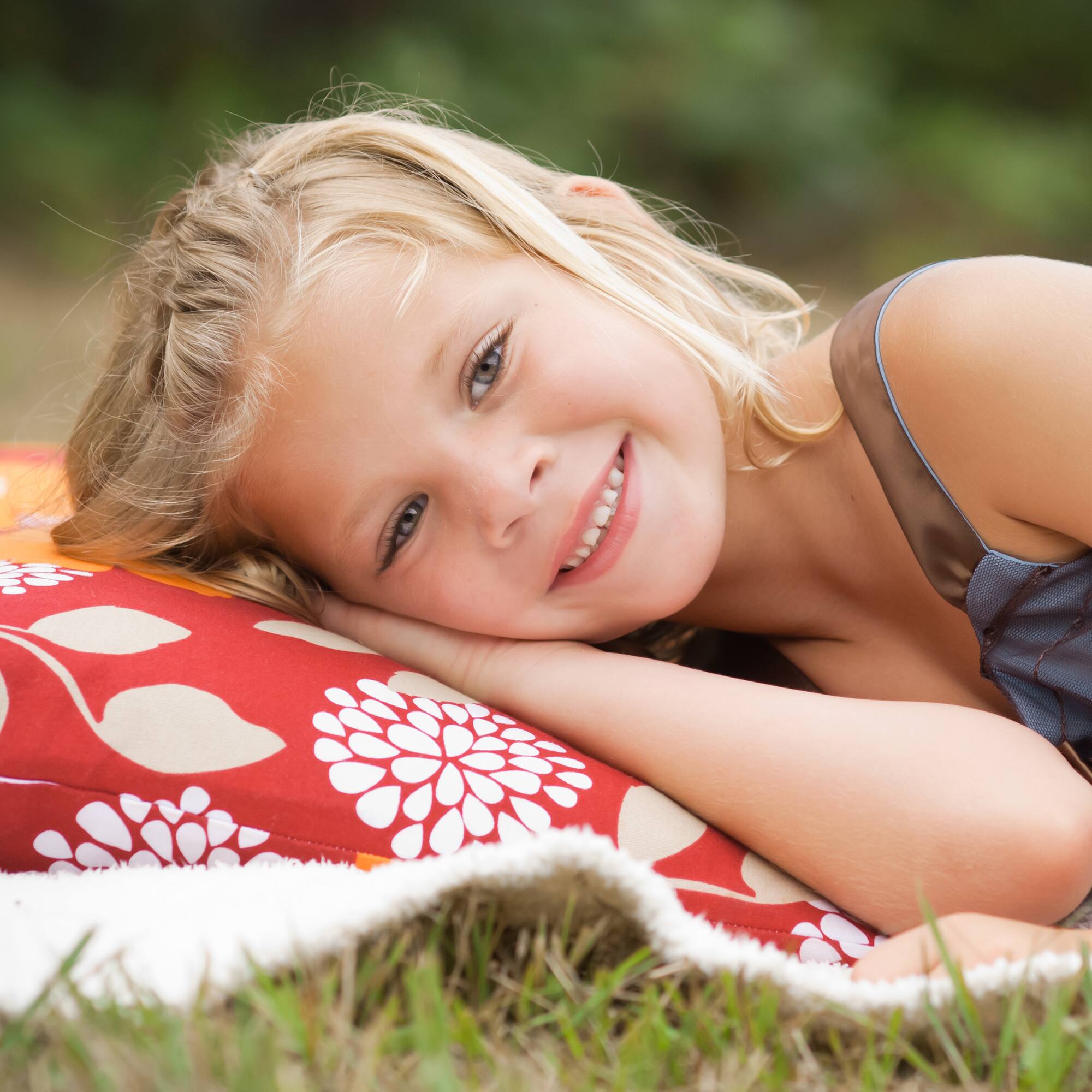 Shield Pillow Protection Cover, 18" x 18"