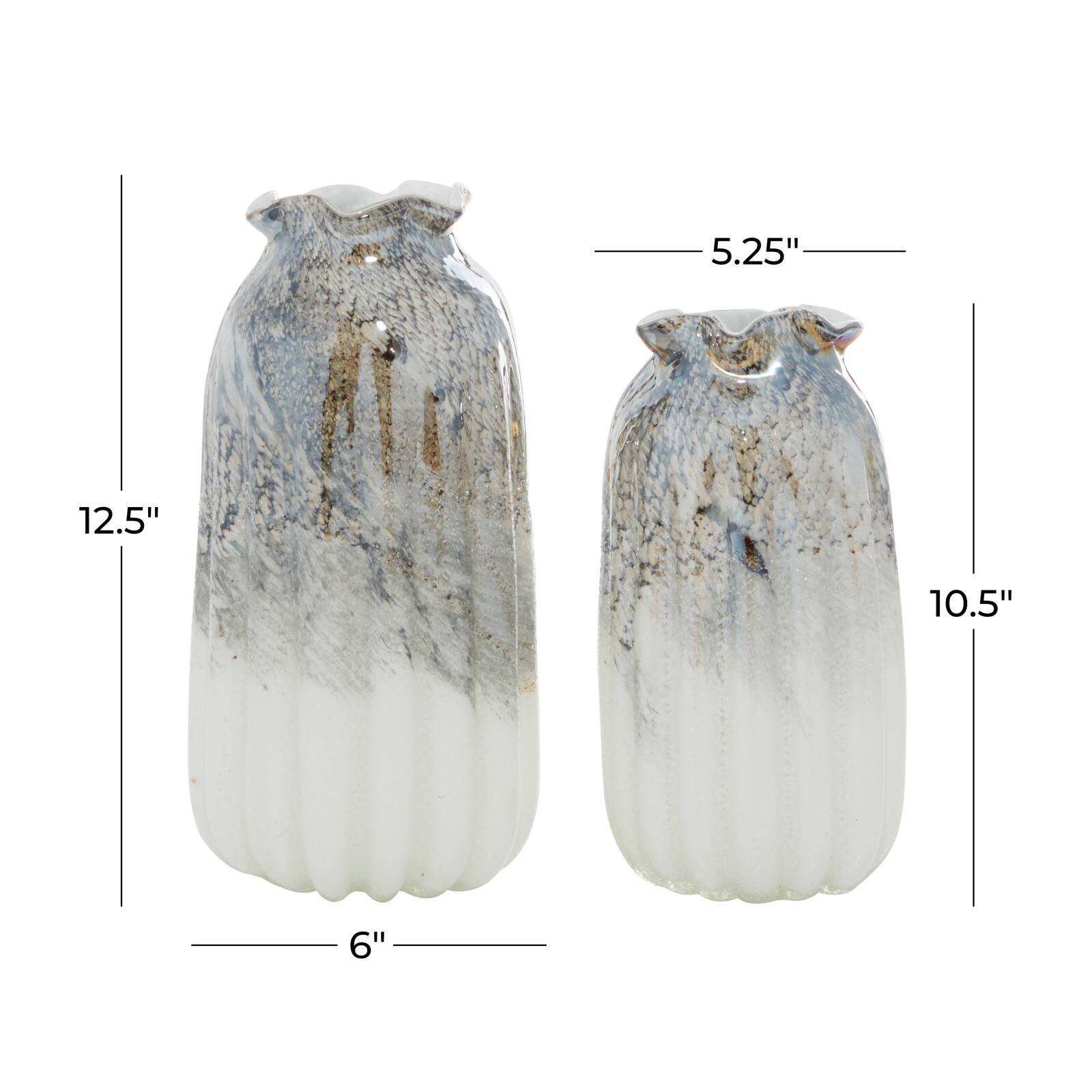 The Novogratz Gray Contemporary Glass Vase Set