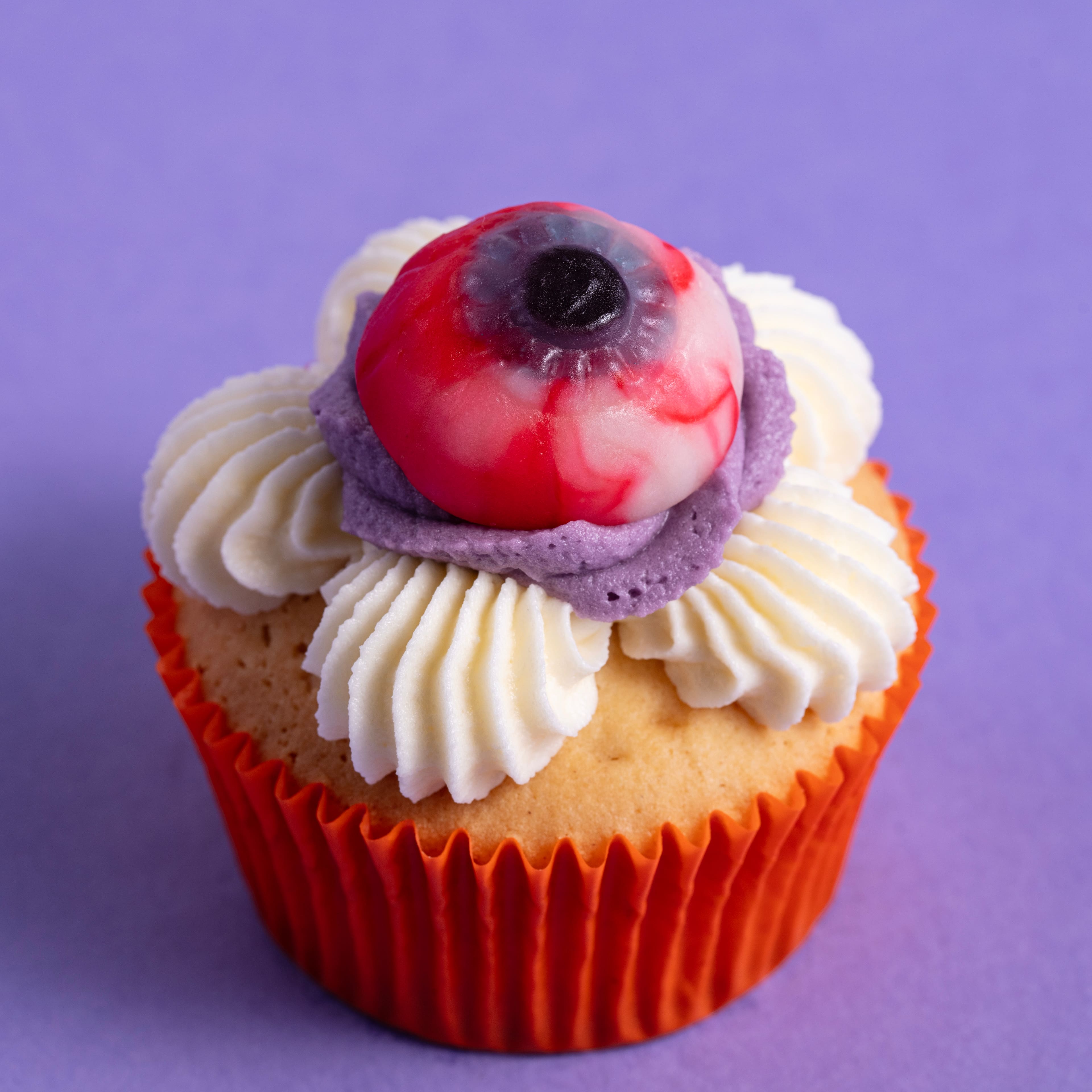 PME Cake Sweet Street&#xAE; 5oz. Eyeball Gummy Treats