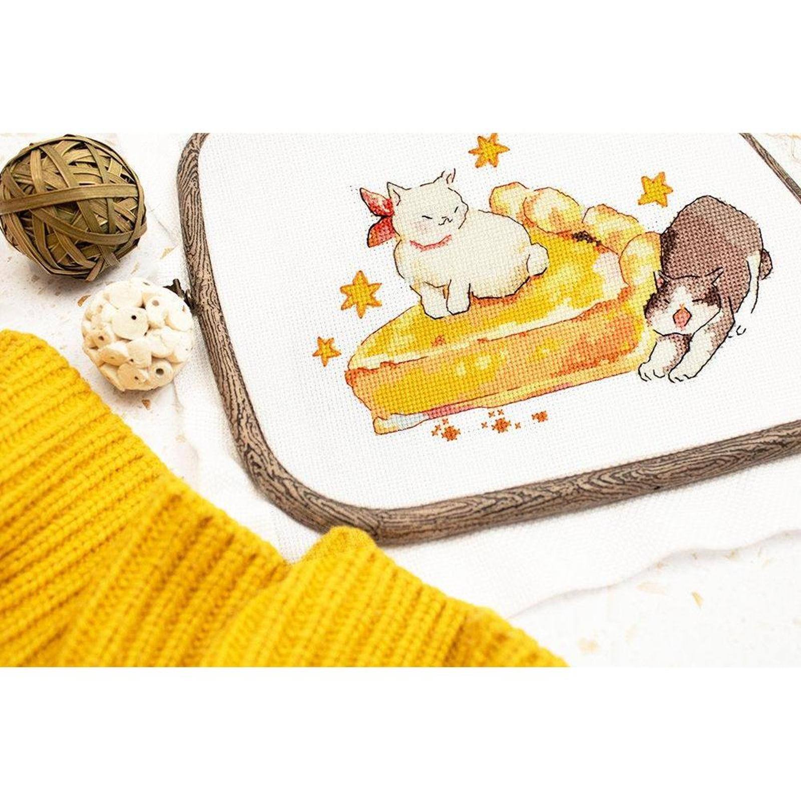 LetiStitch Eating Sleeping Stretching Counted Cross Stitch Kit