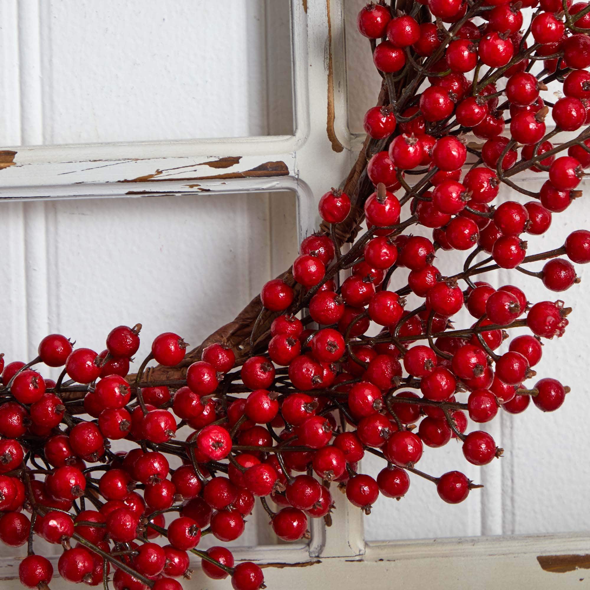 22" Red Berry Wreath