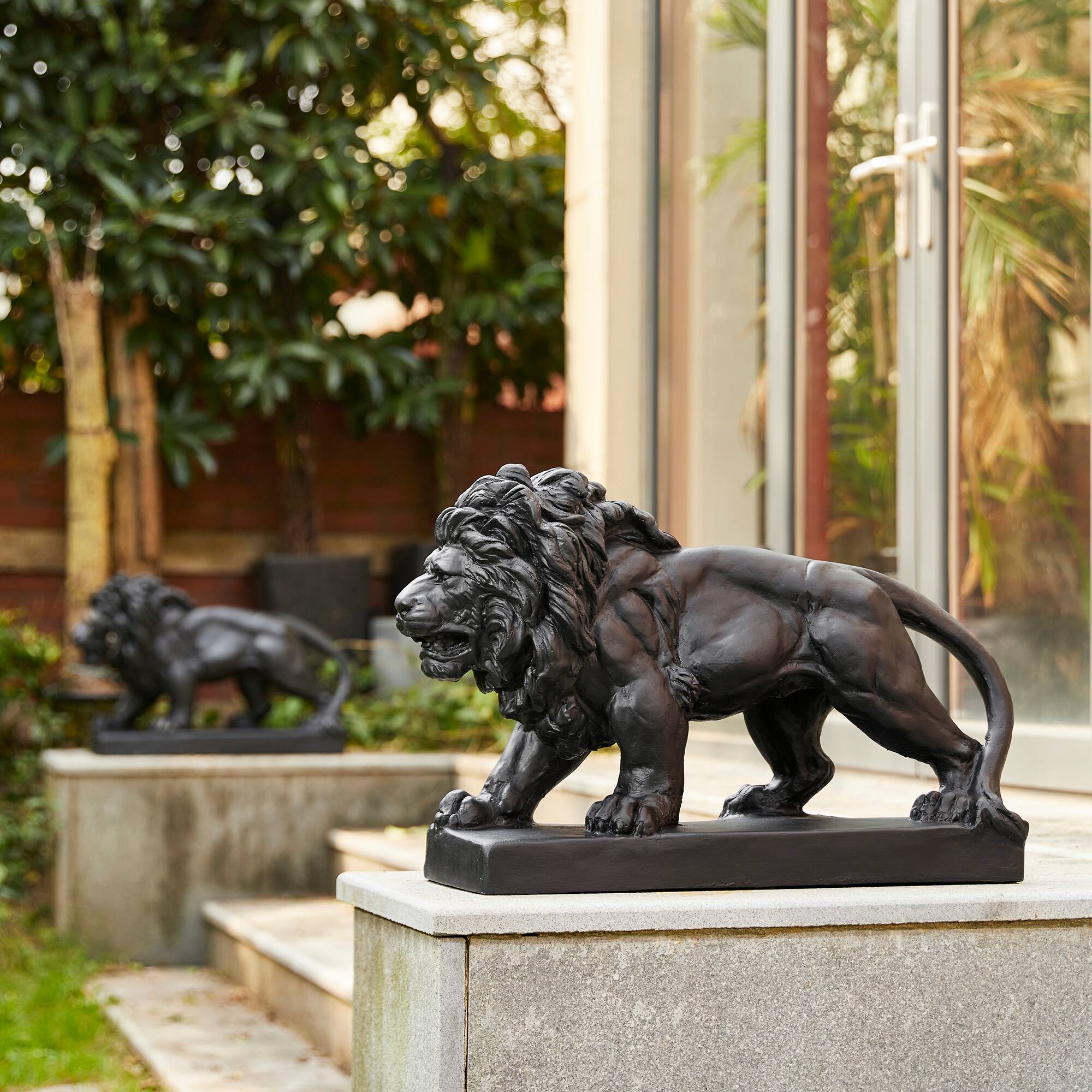 Glitzhome&#xAE; 24.5&#x22; Walking Lion Garden Statue
