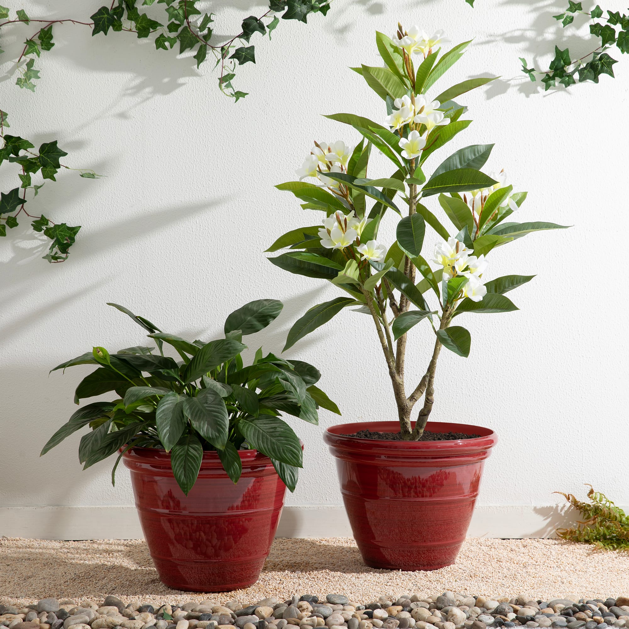 Glitzhome® Round Faux Ceramic Pot Plastic Planter Set