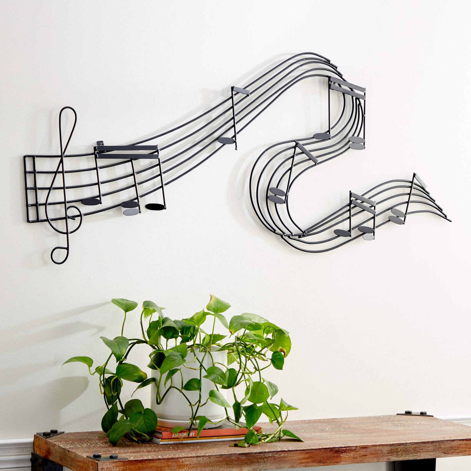 Black Music Notes Iron Traditional Wall Decor