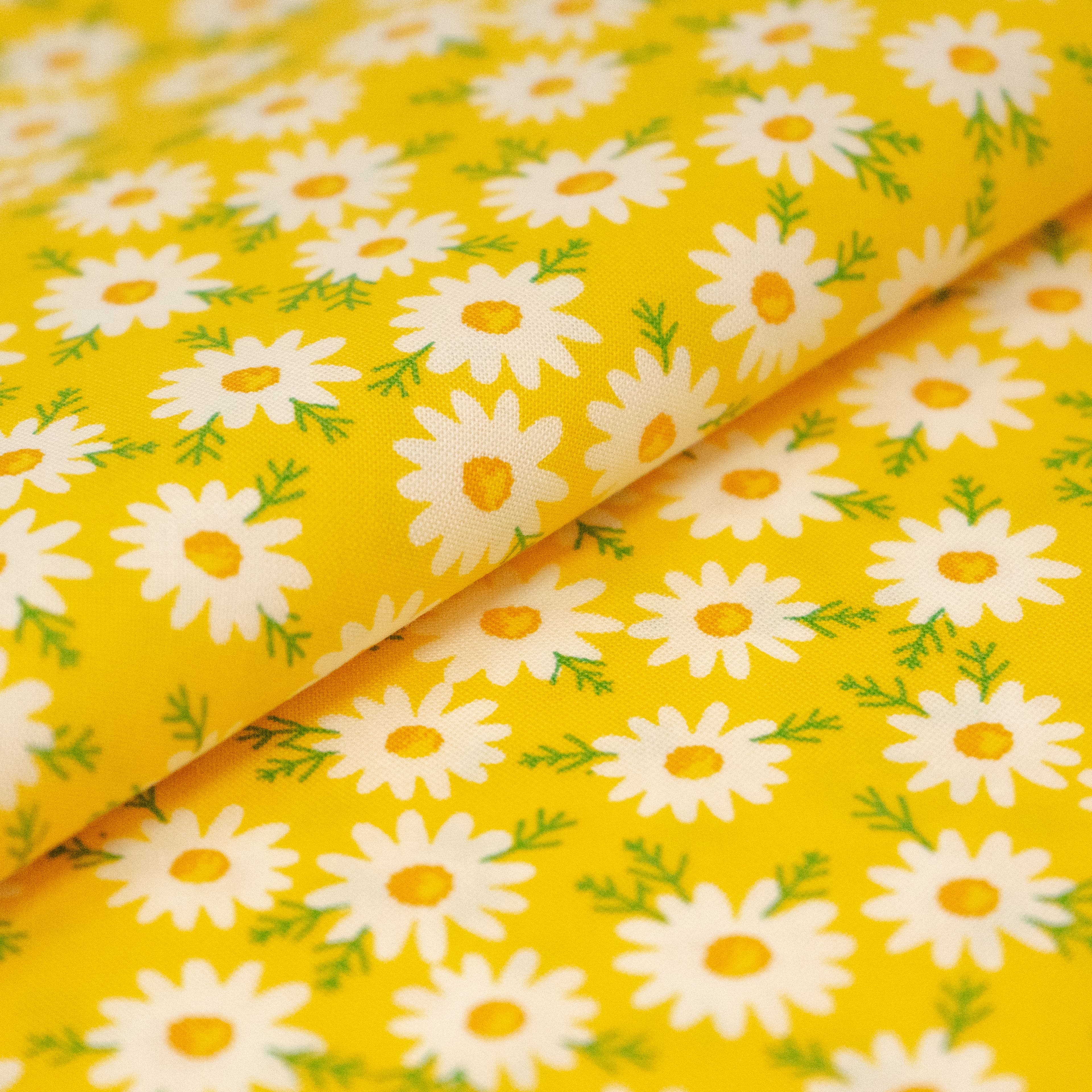SINGER Yellow Daisies Cotton Fabric