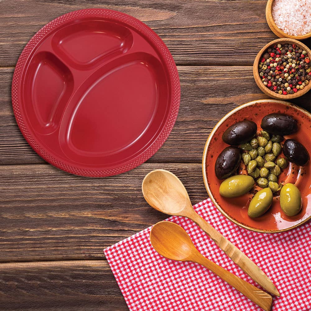 JAM Paper 10.25" Divided Plastic Party Plates, 20ct.