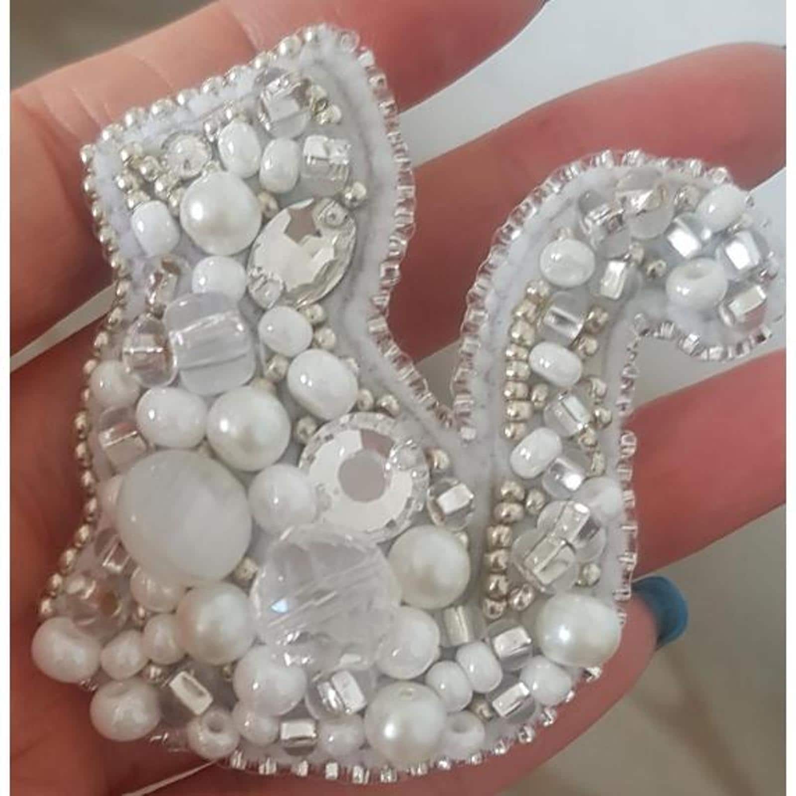 Crystal Art Beadwork Kit For Creating Brooch Cat