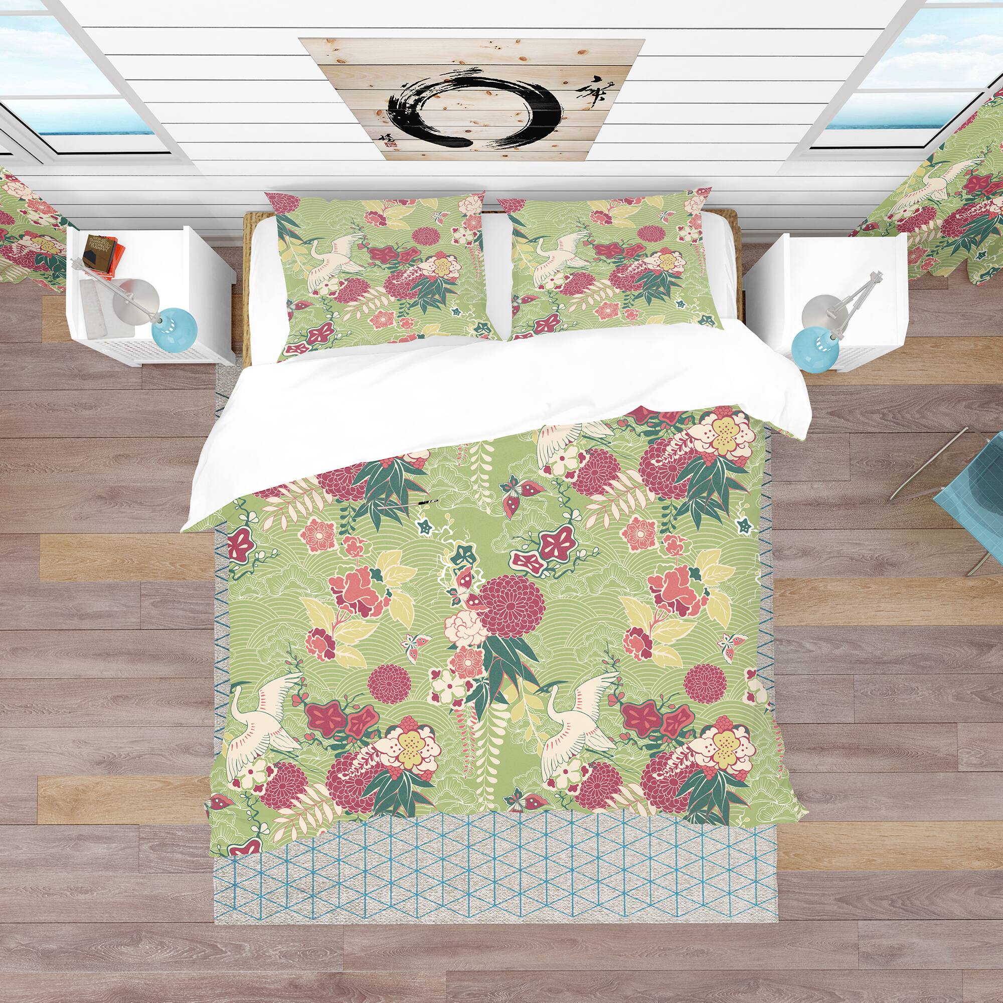 Designart &#x27;Oriental Silk Pattern&#x27; Asian Bedding Set - Duvet Cover &#x26; Shams
