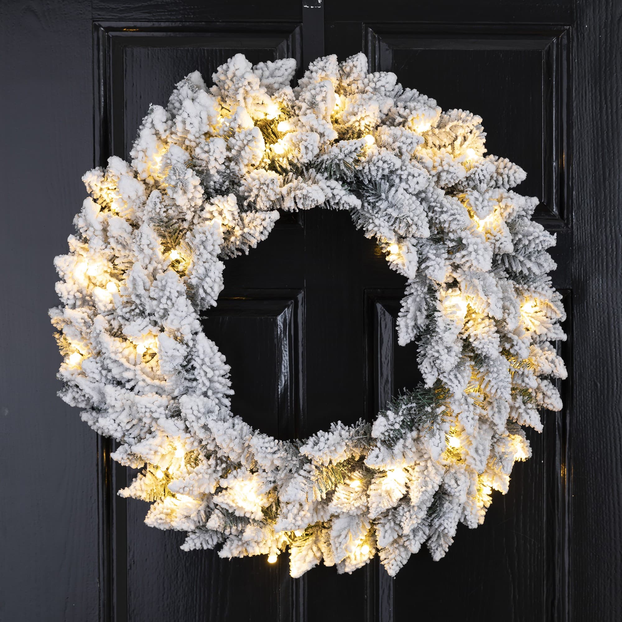 Glitzhome&#xAE; 24&#x22; LED Snow Flocked Christmas Wreath