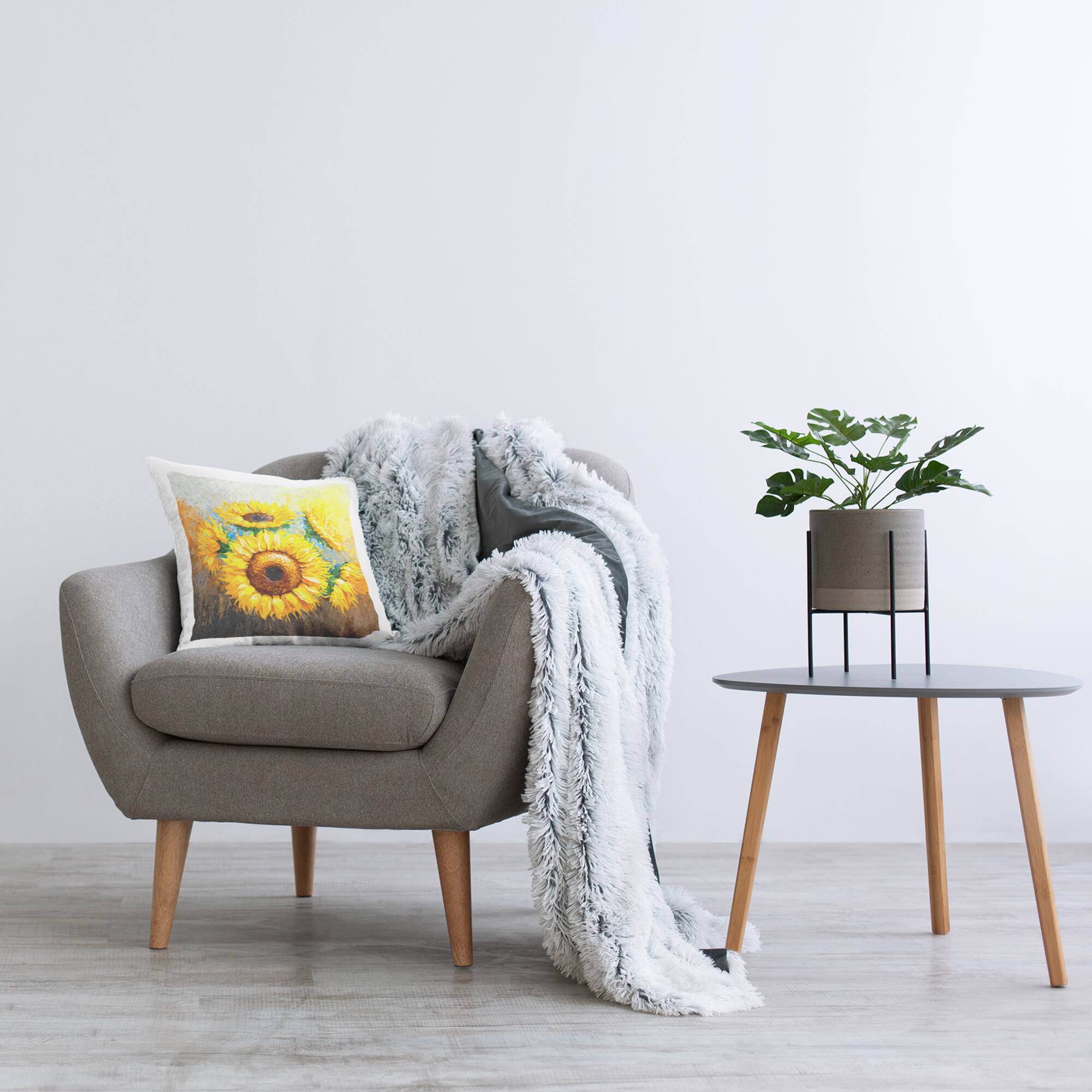 Stupell Industries Vivid Yellow Sunflower Arrangement Decorative Printed Throw Pillow