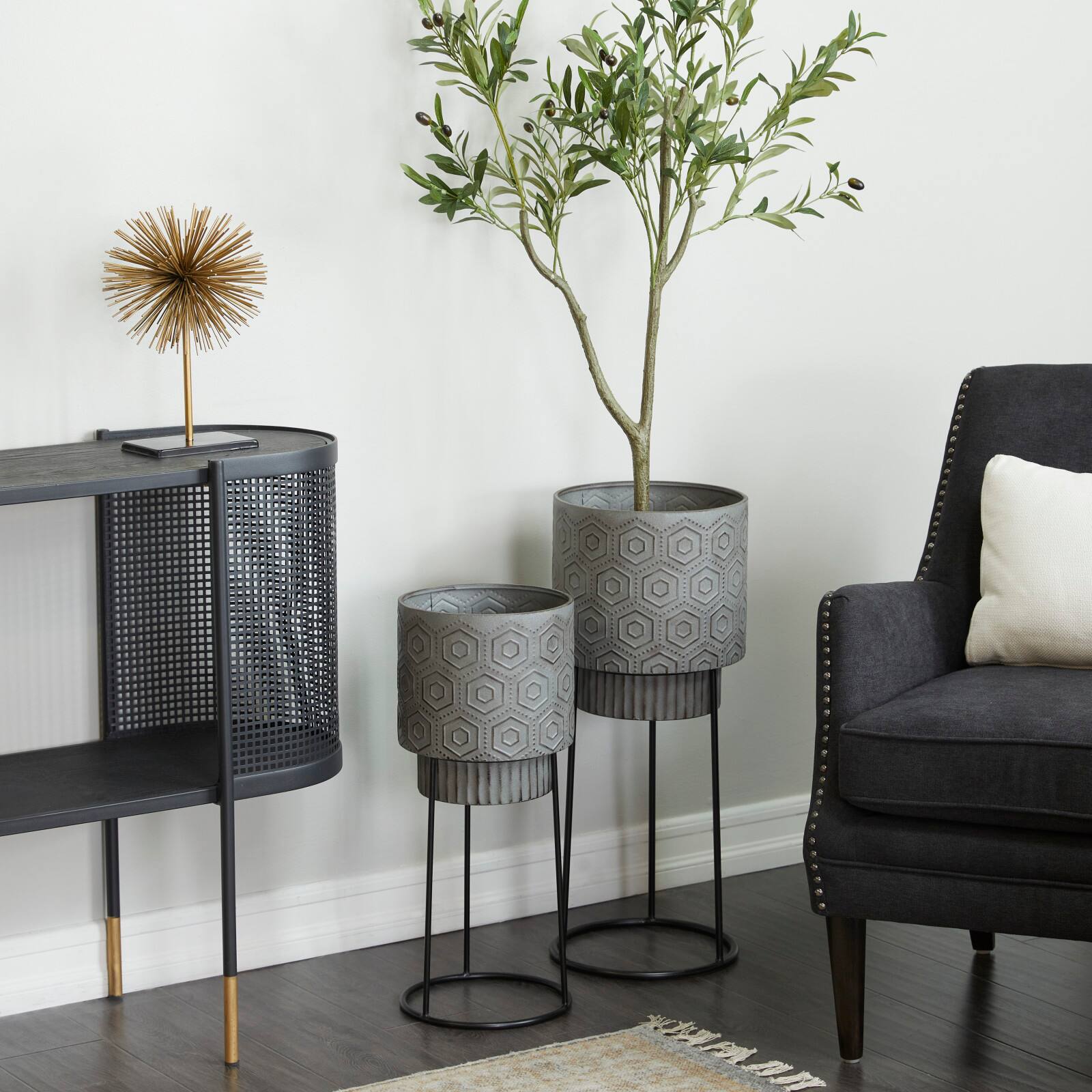 Dark Gray Metal Modern Planter Set
