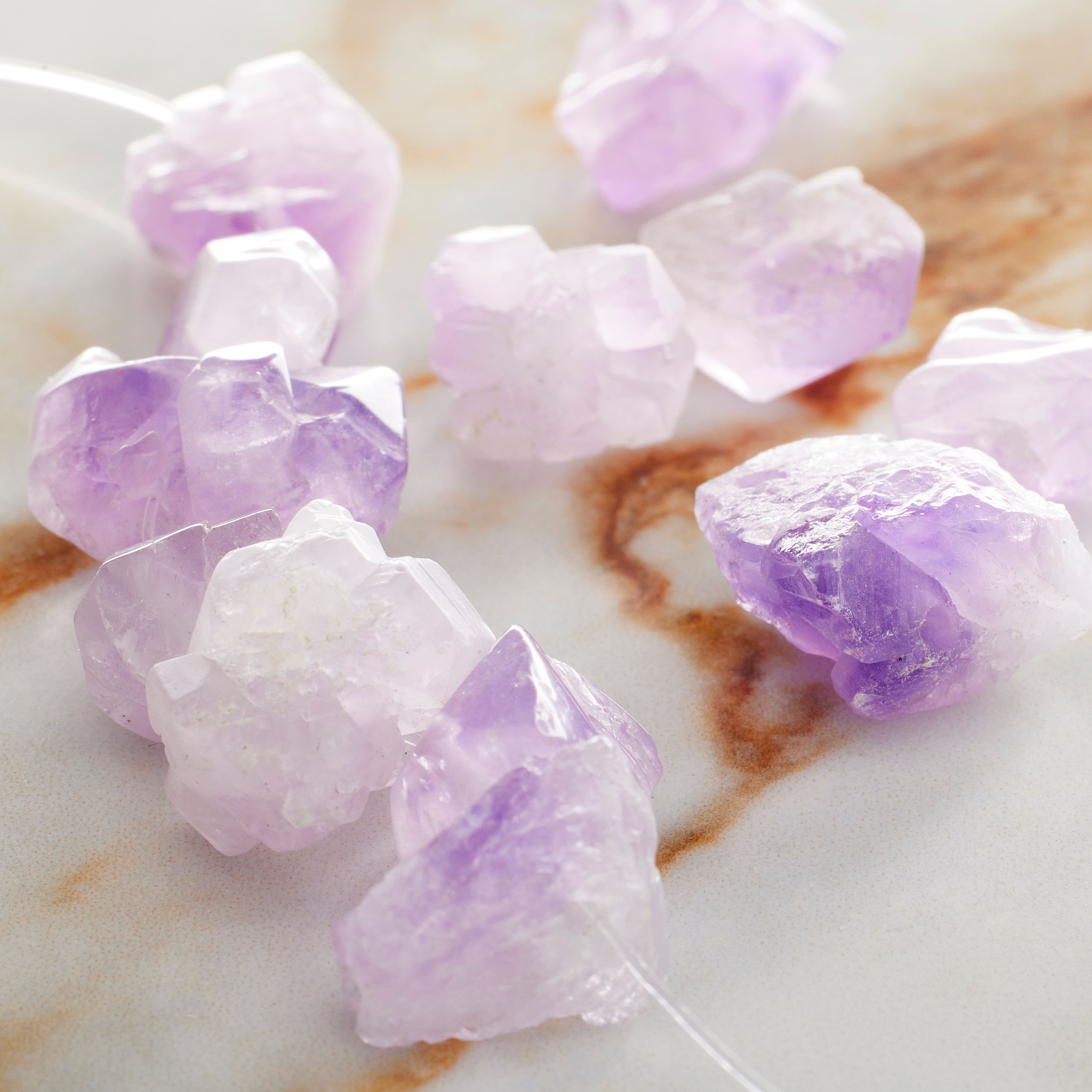 Perles en pépites d’améthyste mauve Sedona de Bead Landing, 16 mm