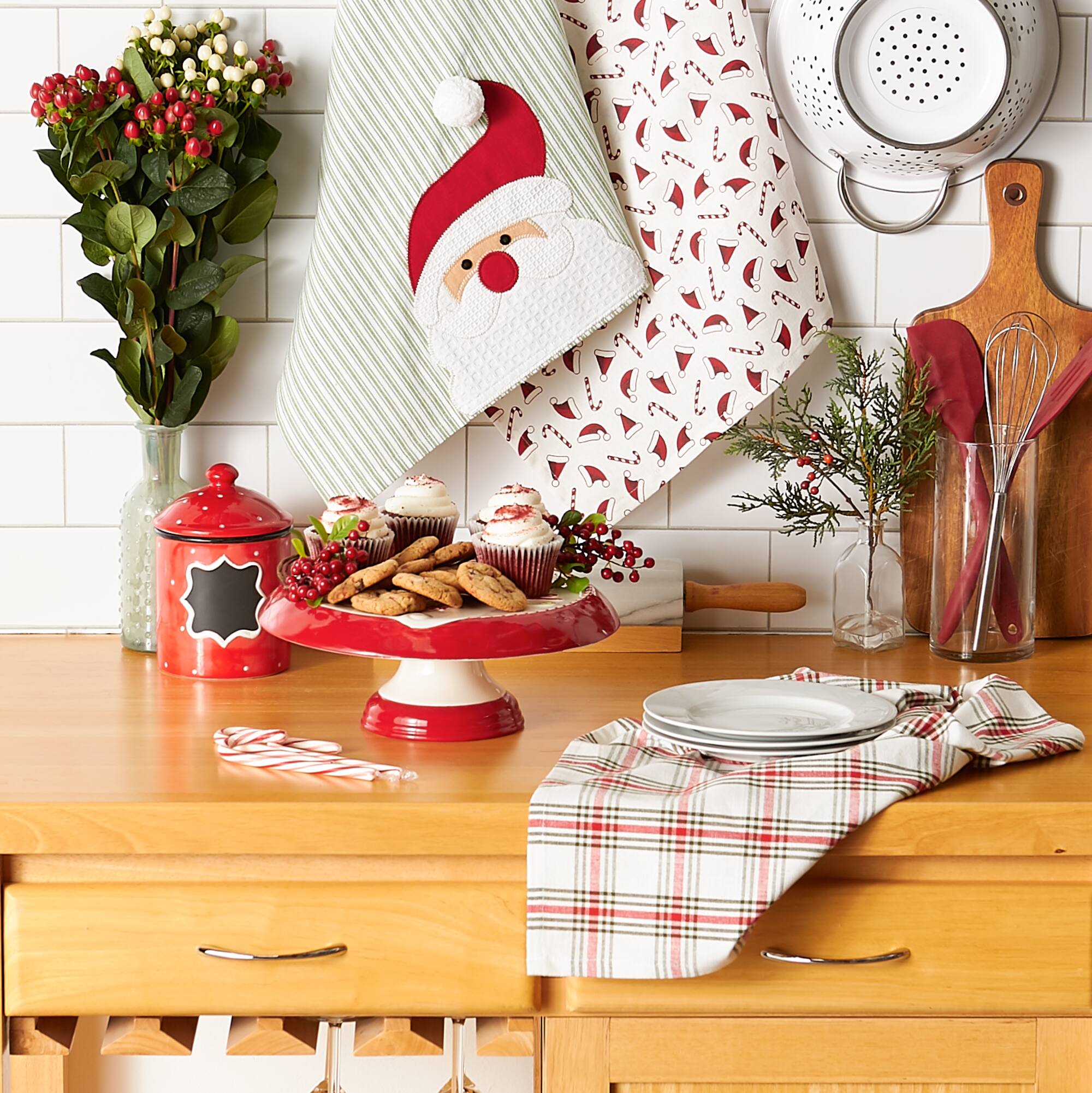 DII&#xAE; Santa Dishtowel Set