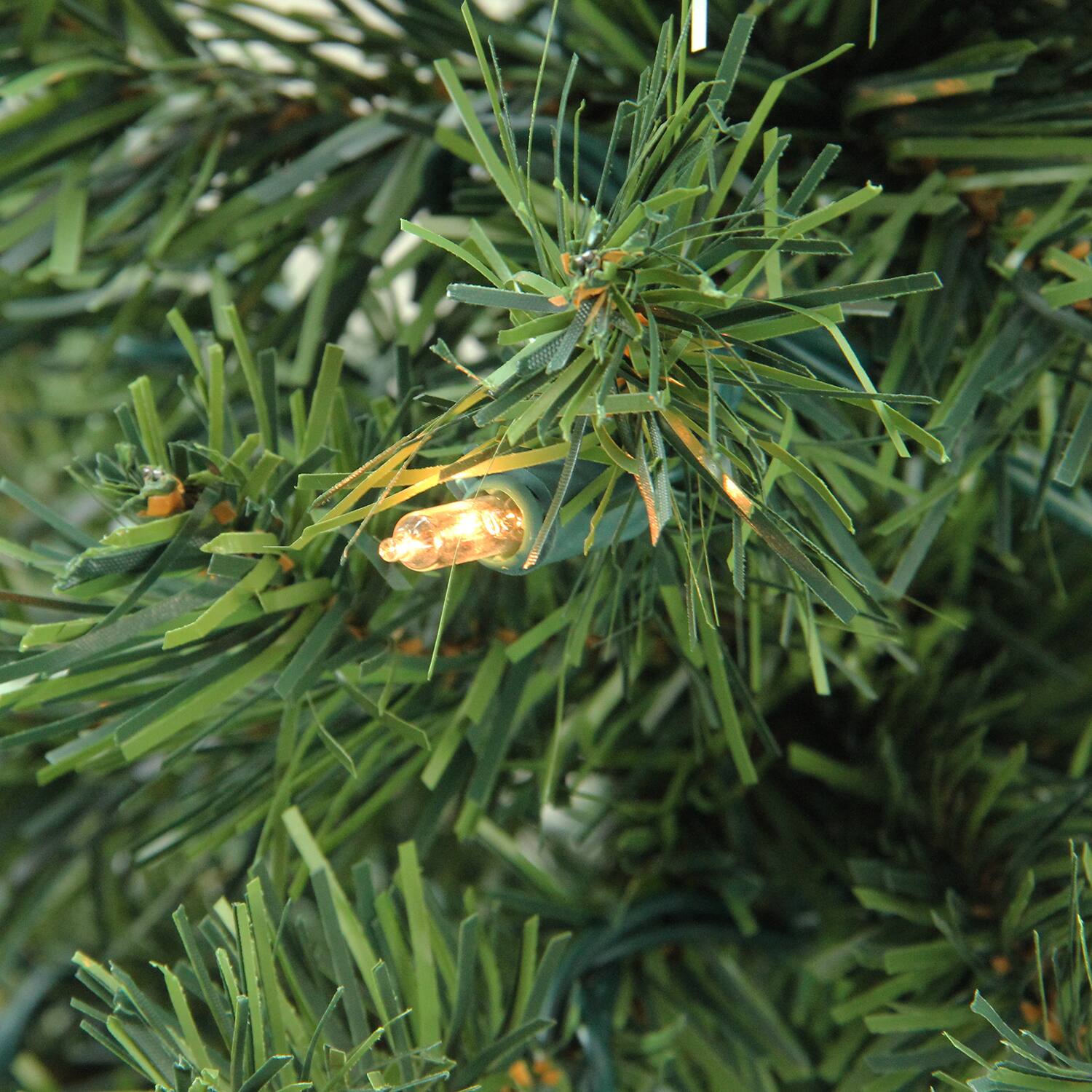 4ft. Pre-Lit Niagara Pine Medium Artificial Christmas Tree, Clear Lights