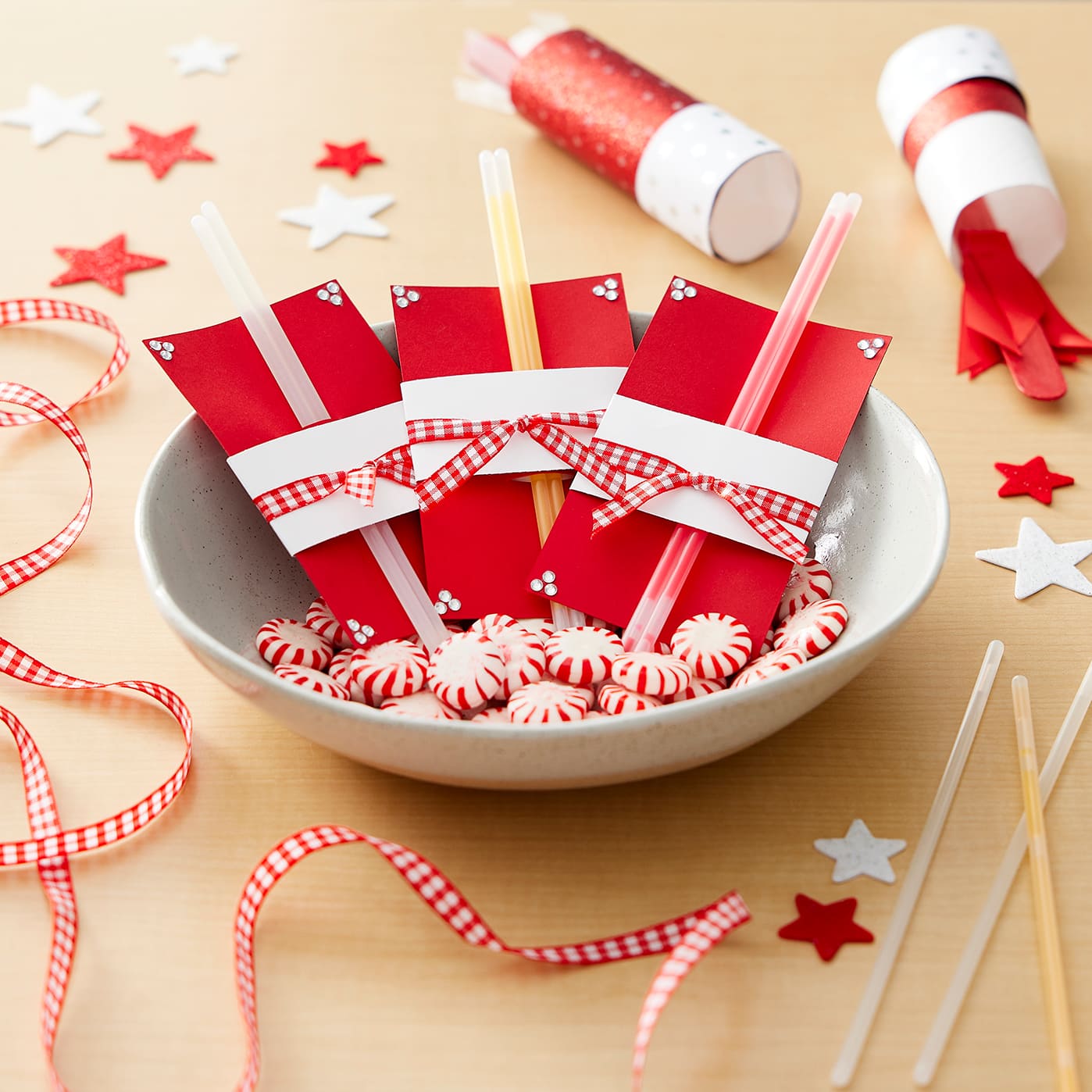 Articles de fête : Bâton lumineux aux couleurs du Canada