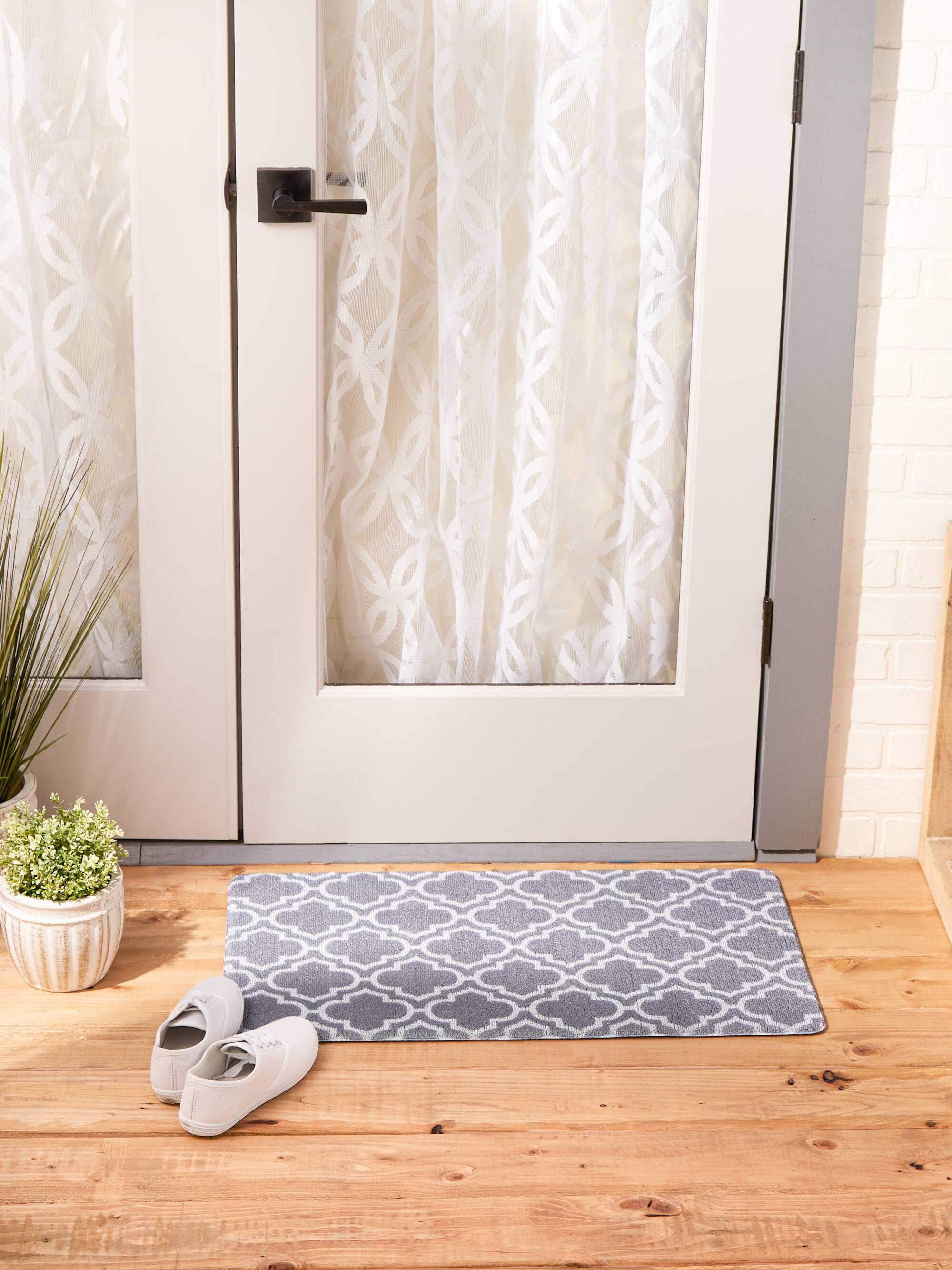 DII&#xAE; Gray Lattice Tufted Mat