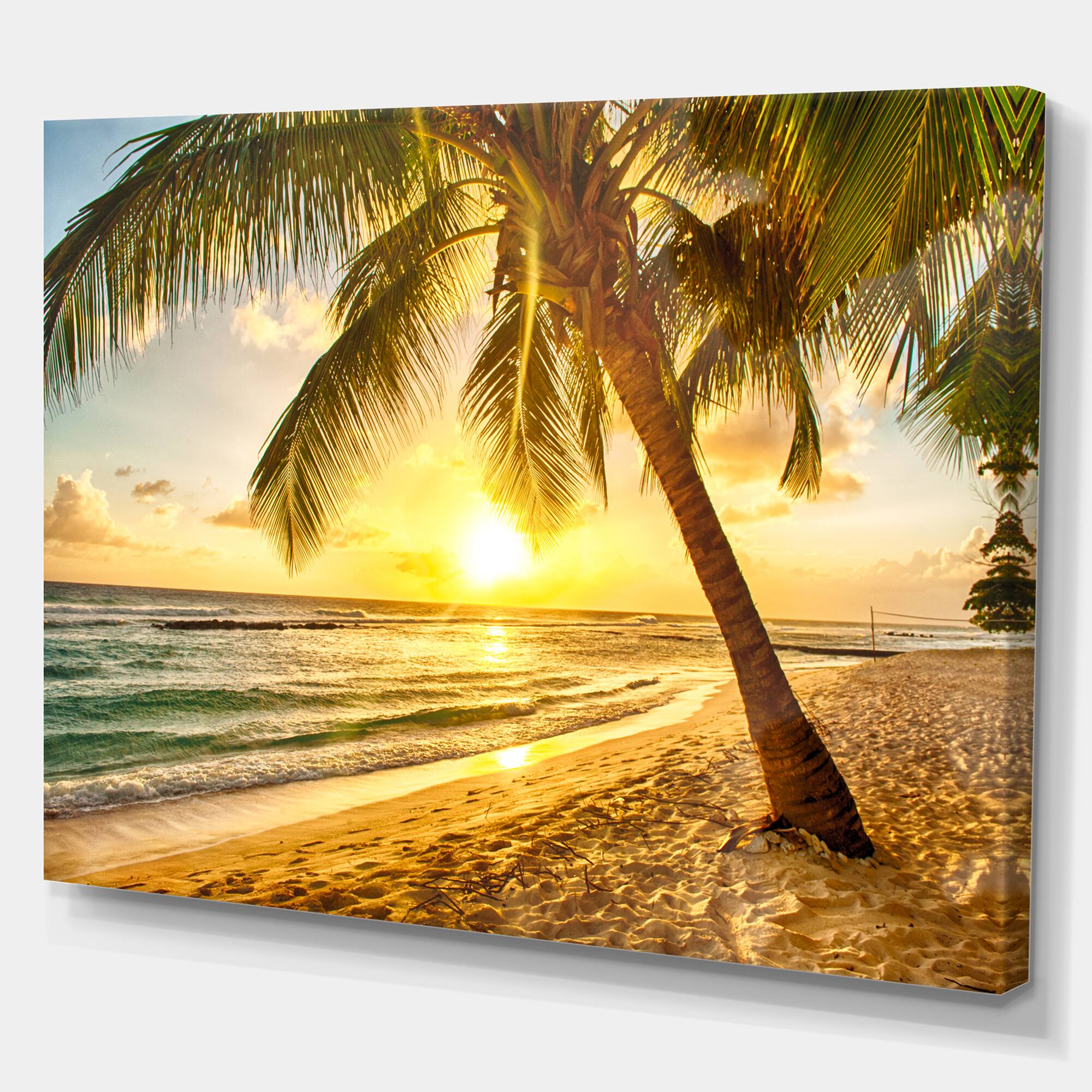 Designart - Tropical Island - Sea & Shore Photographic on wrapped Canvas